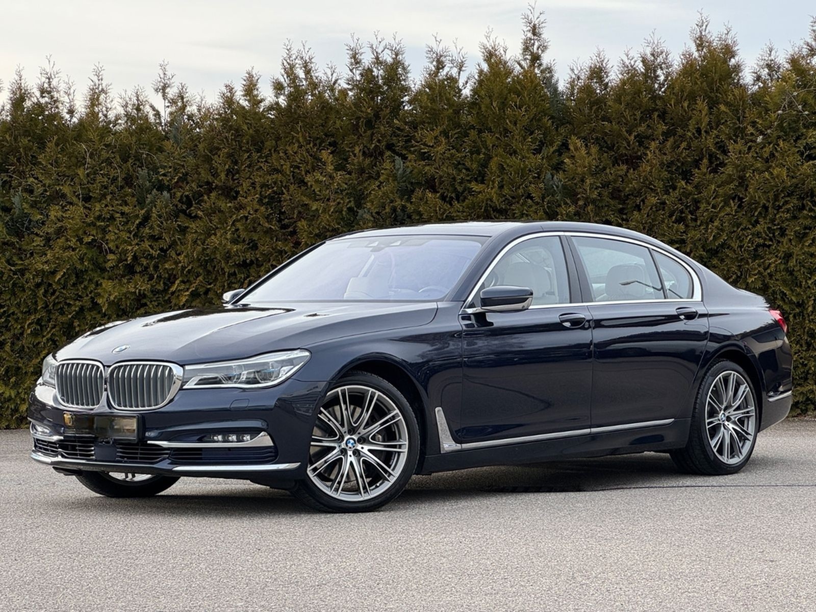 BMW 750L i xDrive Individual*Excutive-L*SKY-L*B&W* foto 2