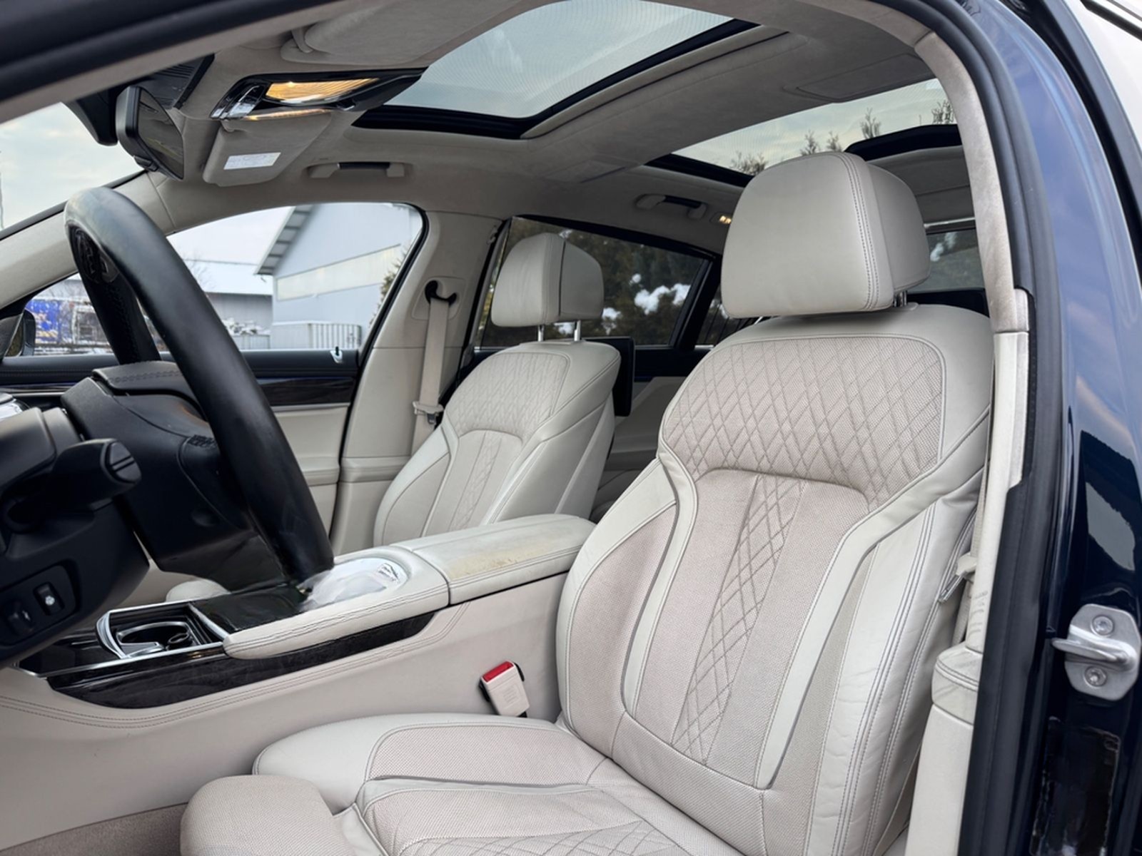BMW 750L i xDrive Individual*Excutive-L*SKY-L*B&W* foto 19