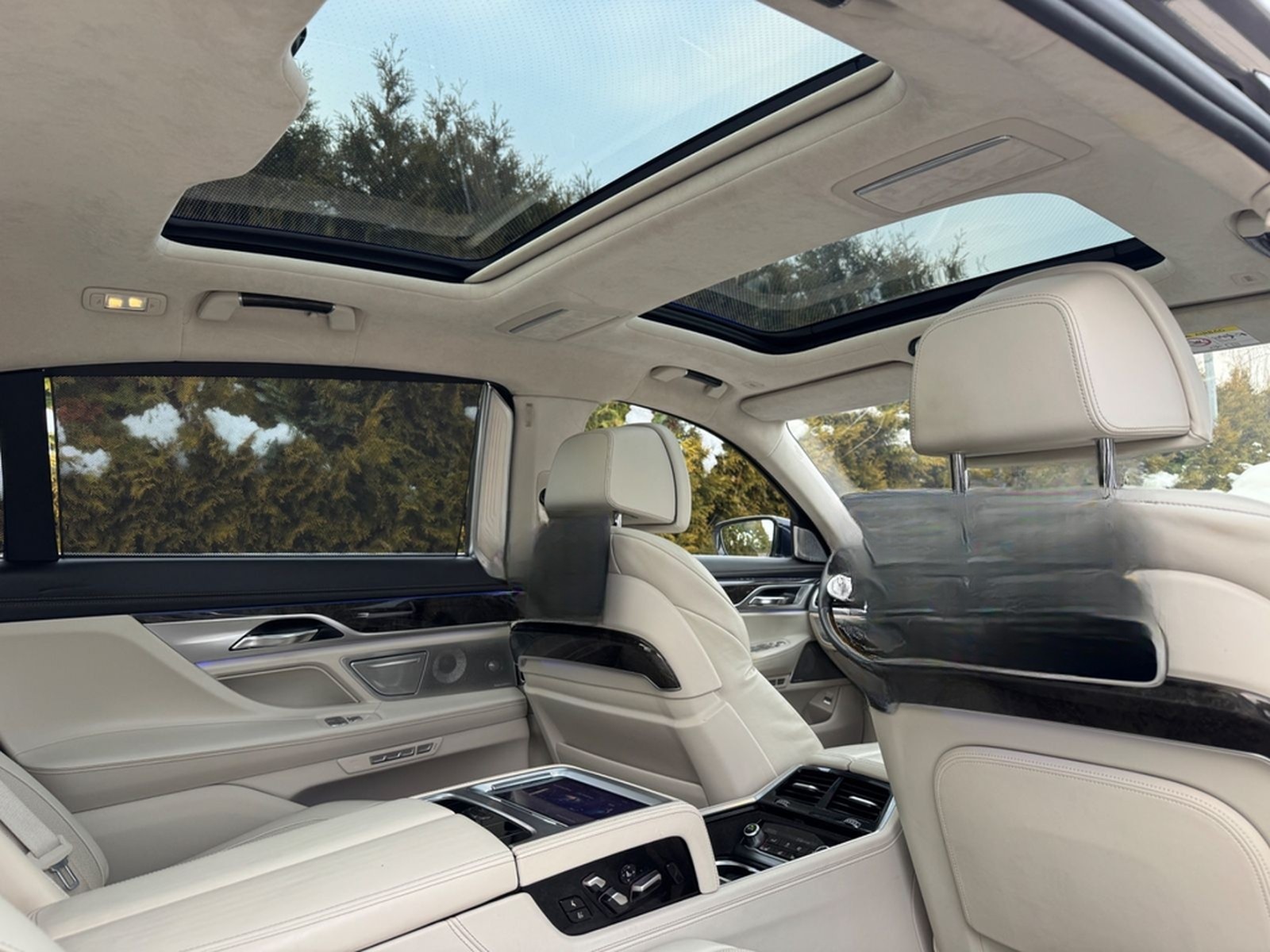 BMW 750L i xDrive Individual*Excutive-L*SKY-L*B&W* foto 25
