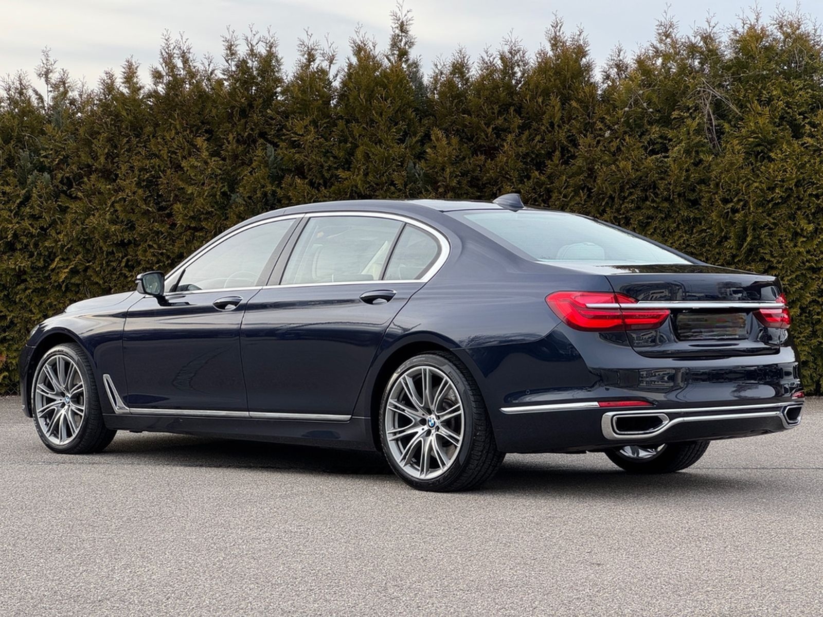 BMW 750L i xDrive Individual*Excutive-L*SKY-L*B&W* foto 4