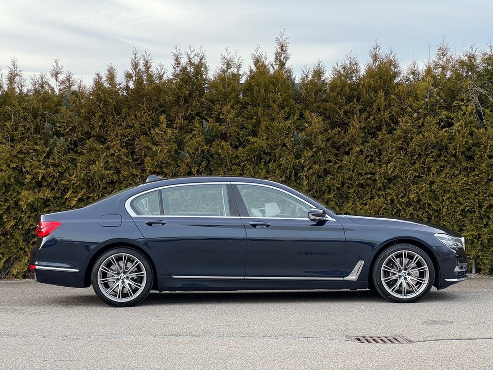 BMW 750L i xDrive Individual*Excutive-L*SKY-L*B&W* foto 39