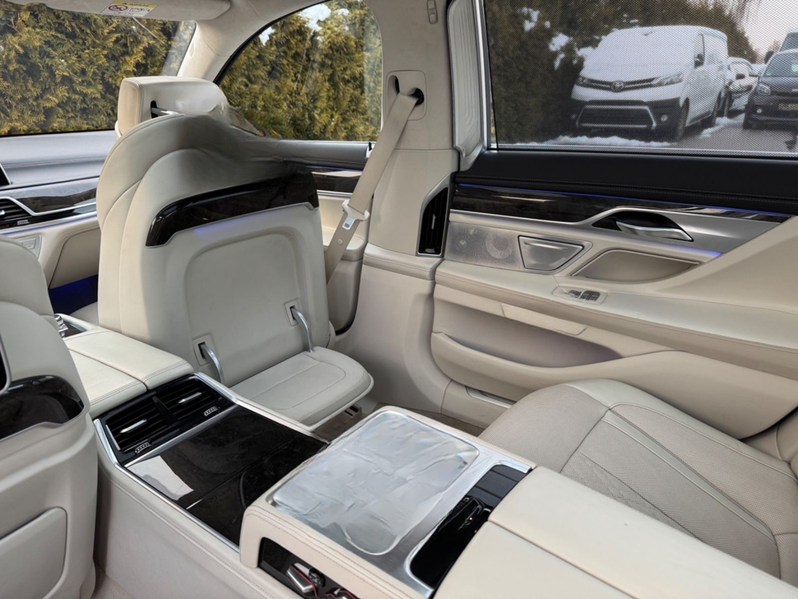 BMW 750L i xDrive Individual*Excutive-L*SKY-L*B&W* foto 44