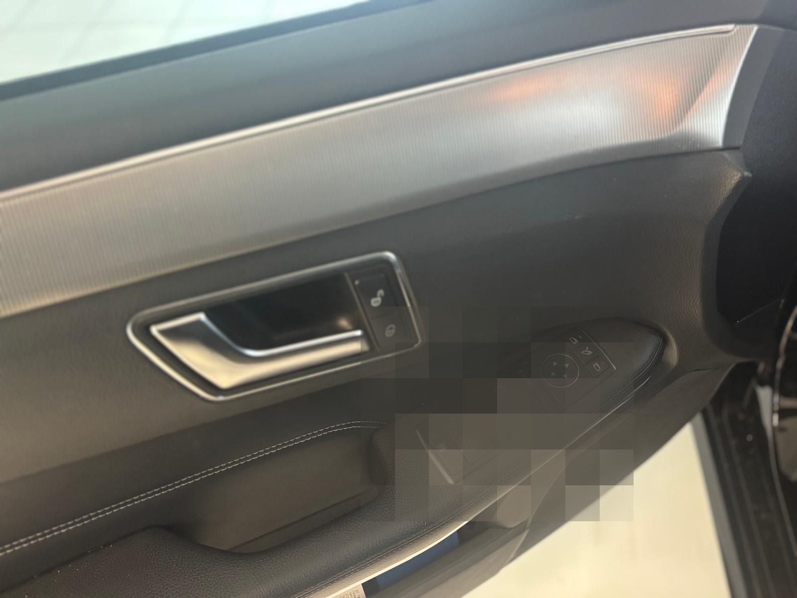 Mercedes-Benz E 350 Limousine BlueTec/LEDER/KLIMA/SHZ/NAVI/TEM foto 12