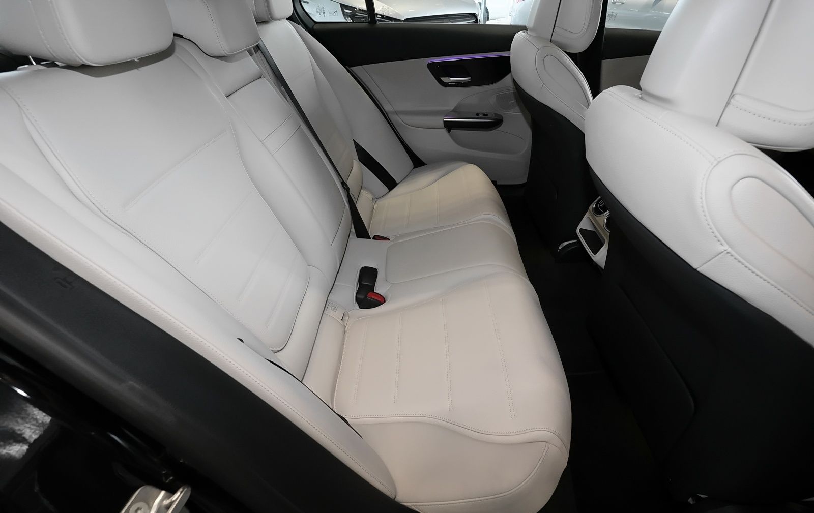 Mercedes-Benz C 200 PANO+LEDER BEIGE+18 ZOLL+TOTWINKEL foto 6