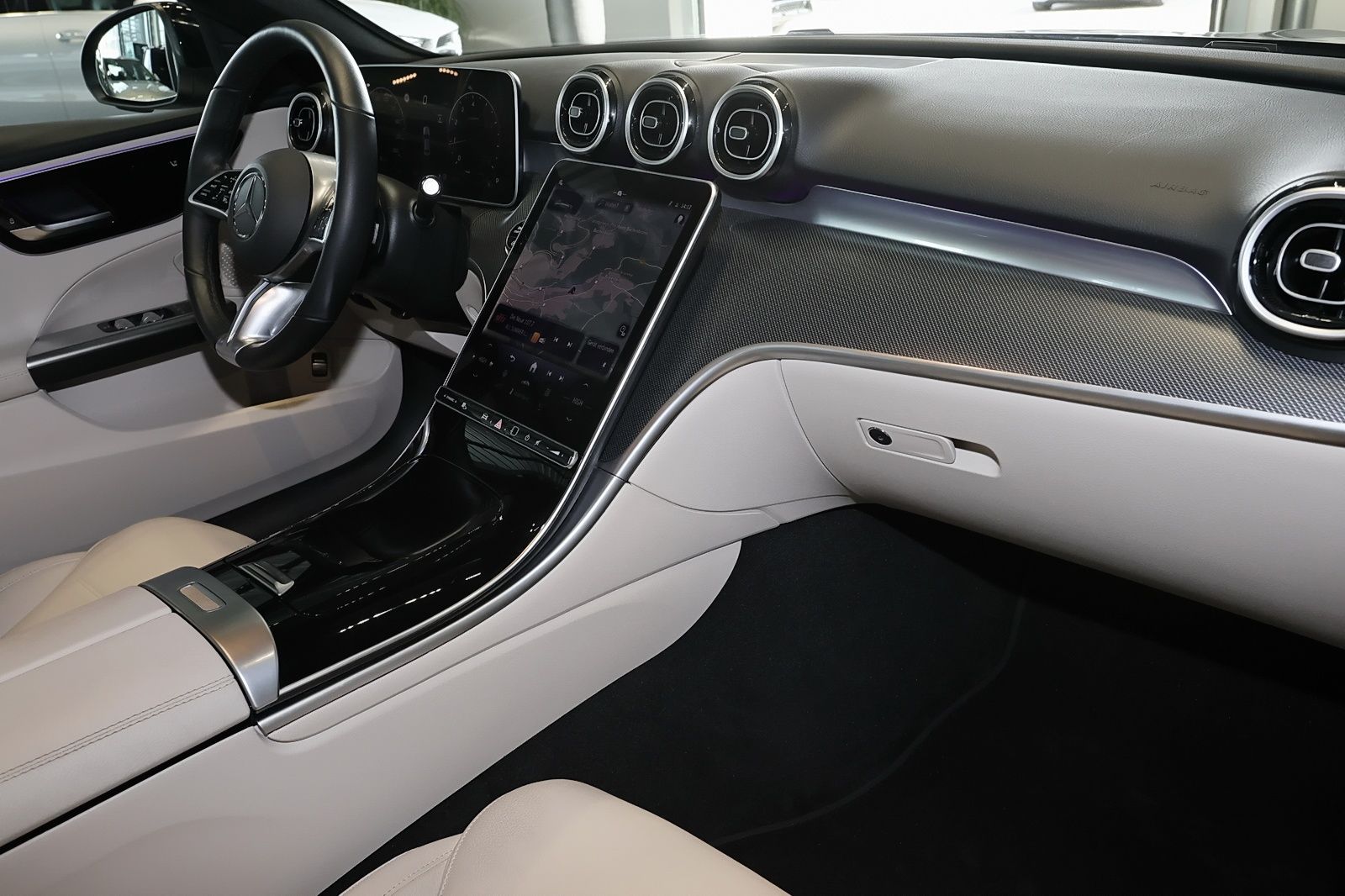Mercedes-Benz C 200 PANO+LEDER BEIGE+18 ZOLL+TOTWINKEL foto 8