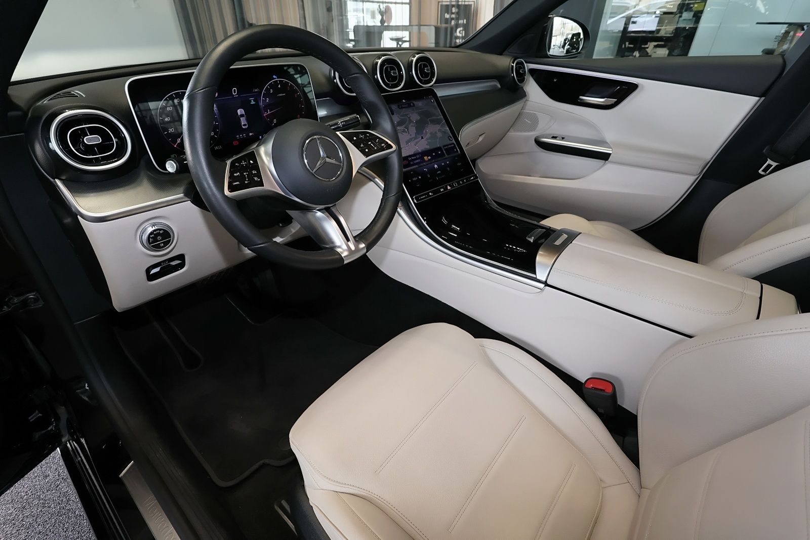 Mercedes-Benz C 200 PANO+LEDER BEIGE+18 ZOLL+TOTWINKEL foto 9