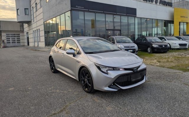 Toyota TOYOTA Corolla 1.8 Hybrid Black edition foto 2