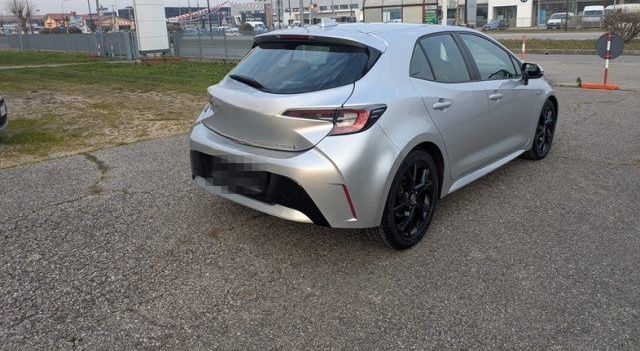 Toyota TOYOTA Corolla 1.8 Hybrid Black edition foto 3