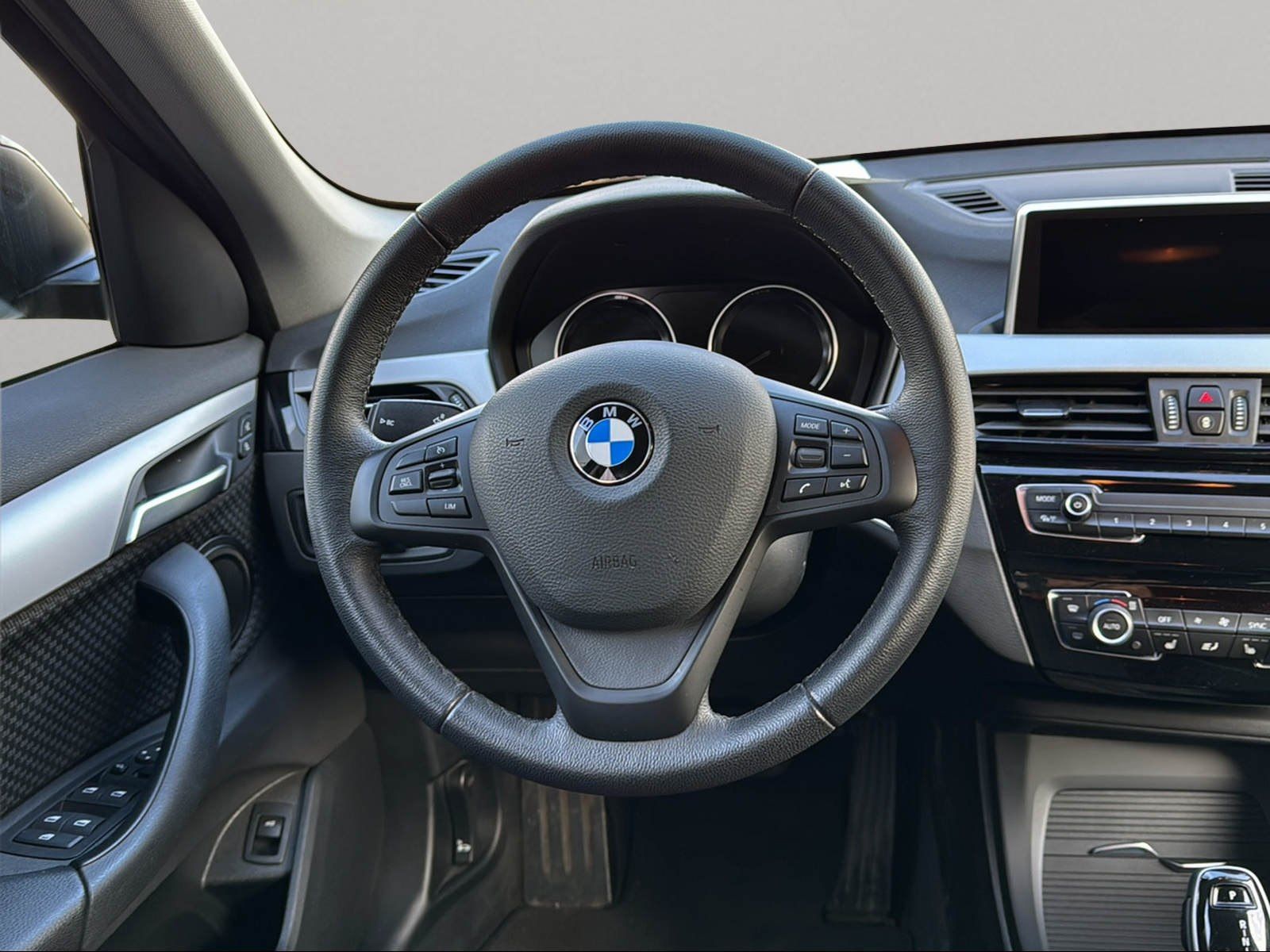 BMW X1 sDrive18i Navi Kamera LED Sitzheizung foto 15
