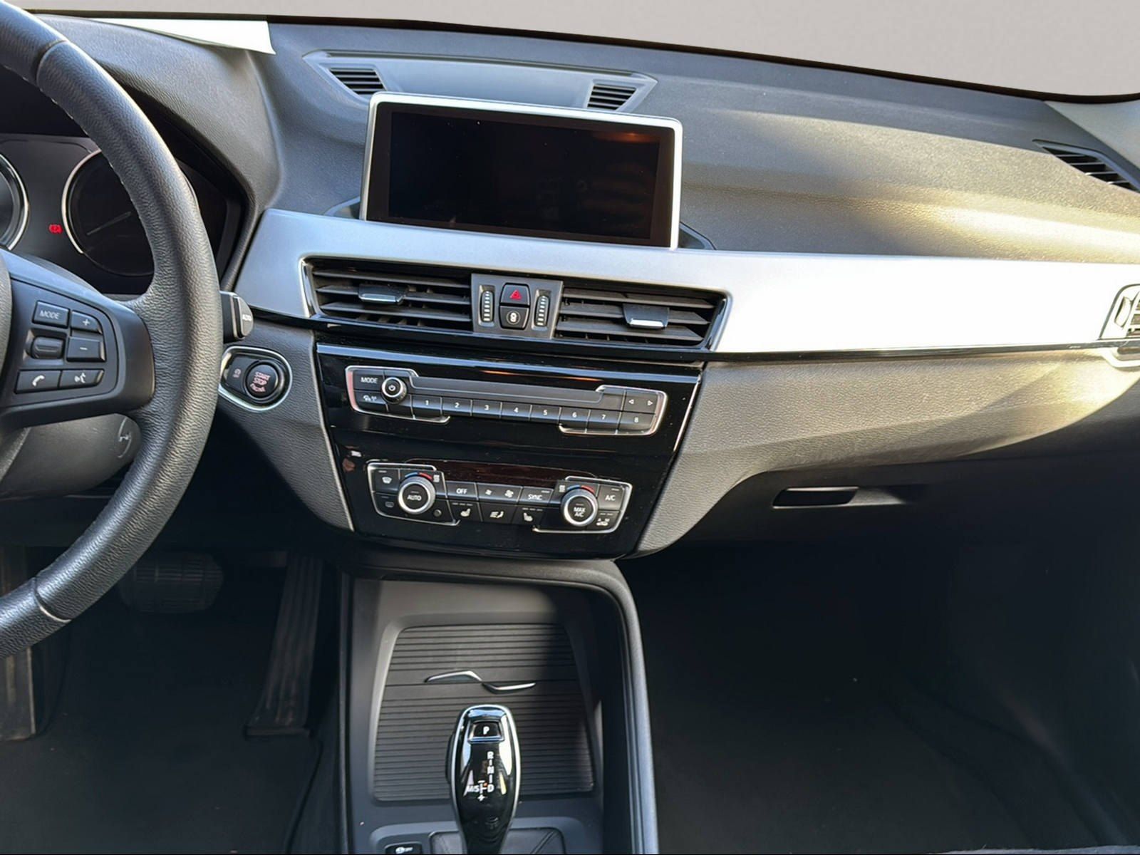 BMW X1 sDrive18i Navi Kamera LED Sitzheizung foto 16