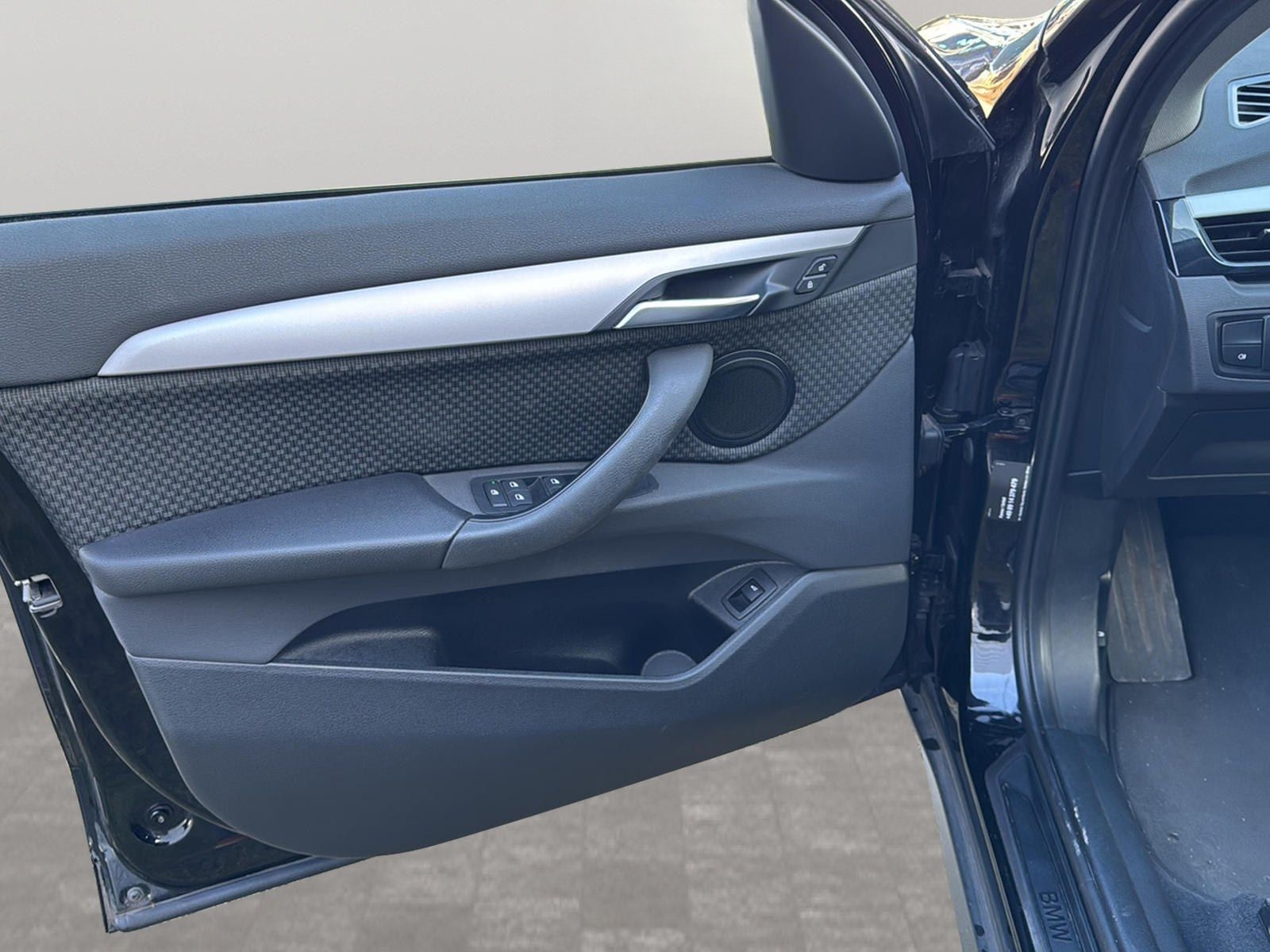 BMW X1 sDrive18i Navi Kamera LED Sitzheizung foto 18