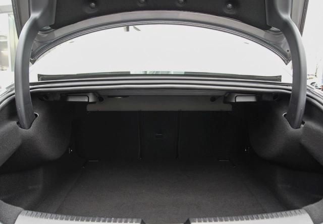 Mercedes-Benz CLA 35 AMG Mercedes-AMG CLA 35 4MATIC DCT Me... foto 8