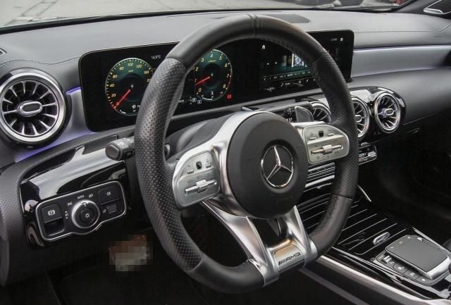 Mercedes-Benz CLA 35 AMG Mercedes-AMG CLA 35 4MATIC DCT Me... foto 10