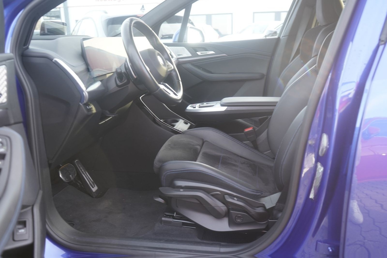 BMW 220i Active Tourer M Sport Aut. LED 360° Virtual foto 29