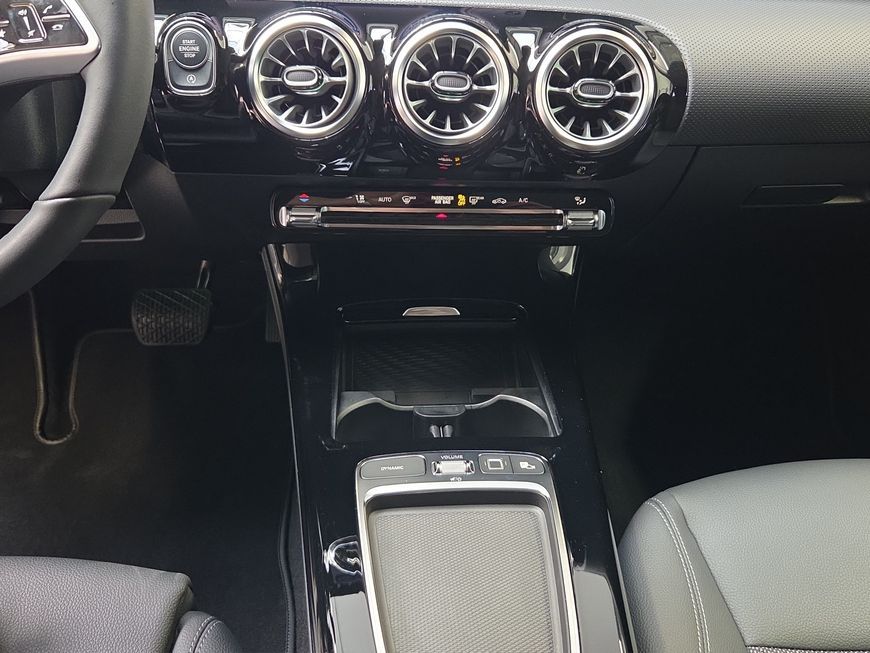 Mercedes-Benz CLA 180 Shooting Brake Edition Progressive AHK A foto 13