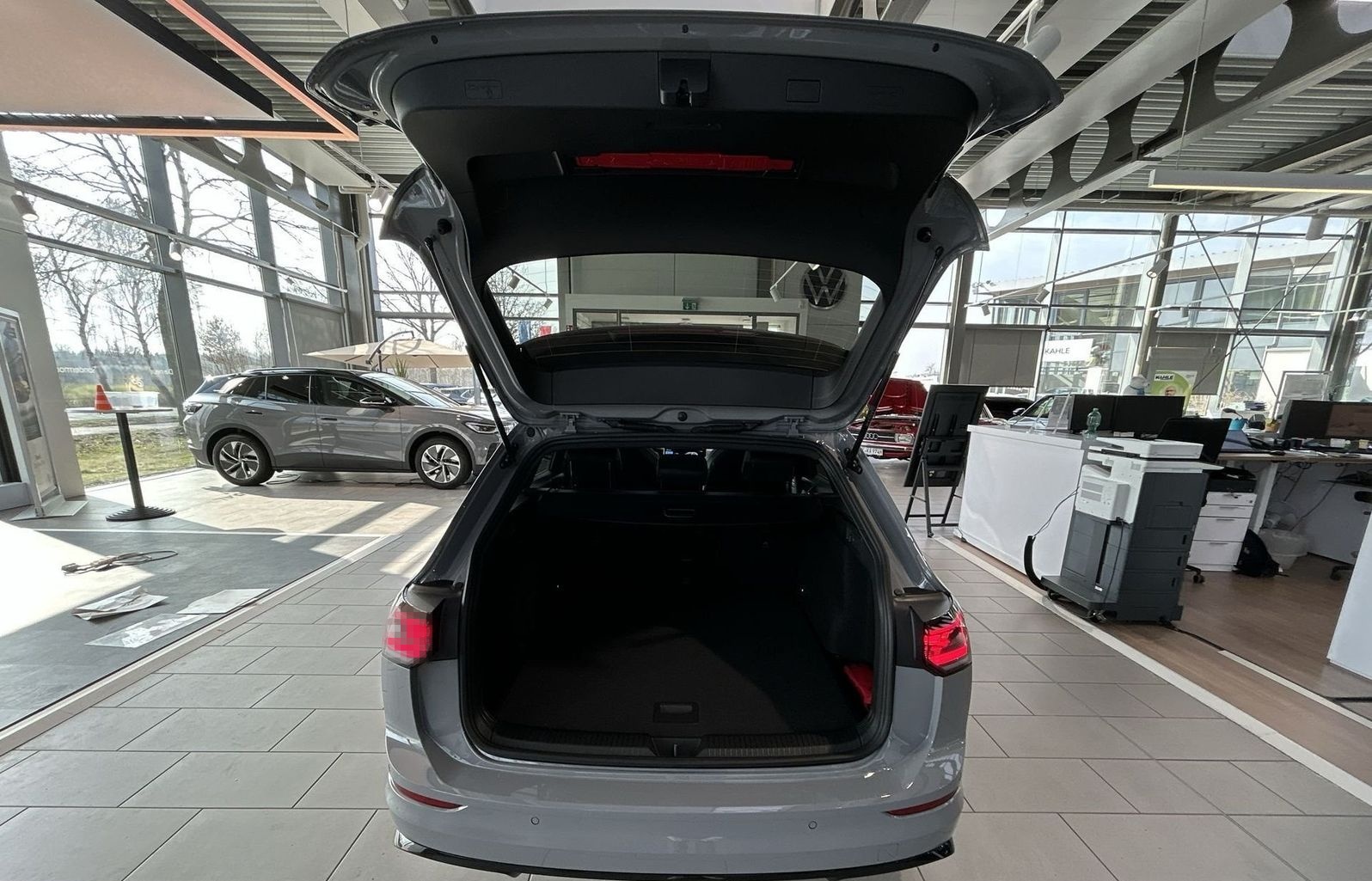 Volkswagen Golf Variant 1.5 eTSI DSG OPF R-Line BlackStyle foto 22