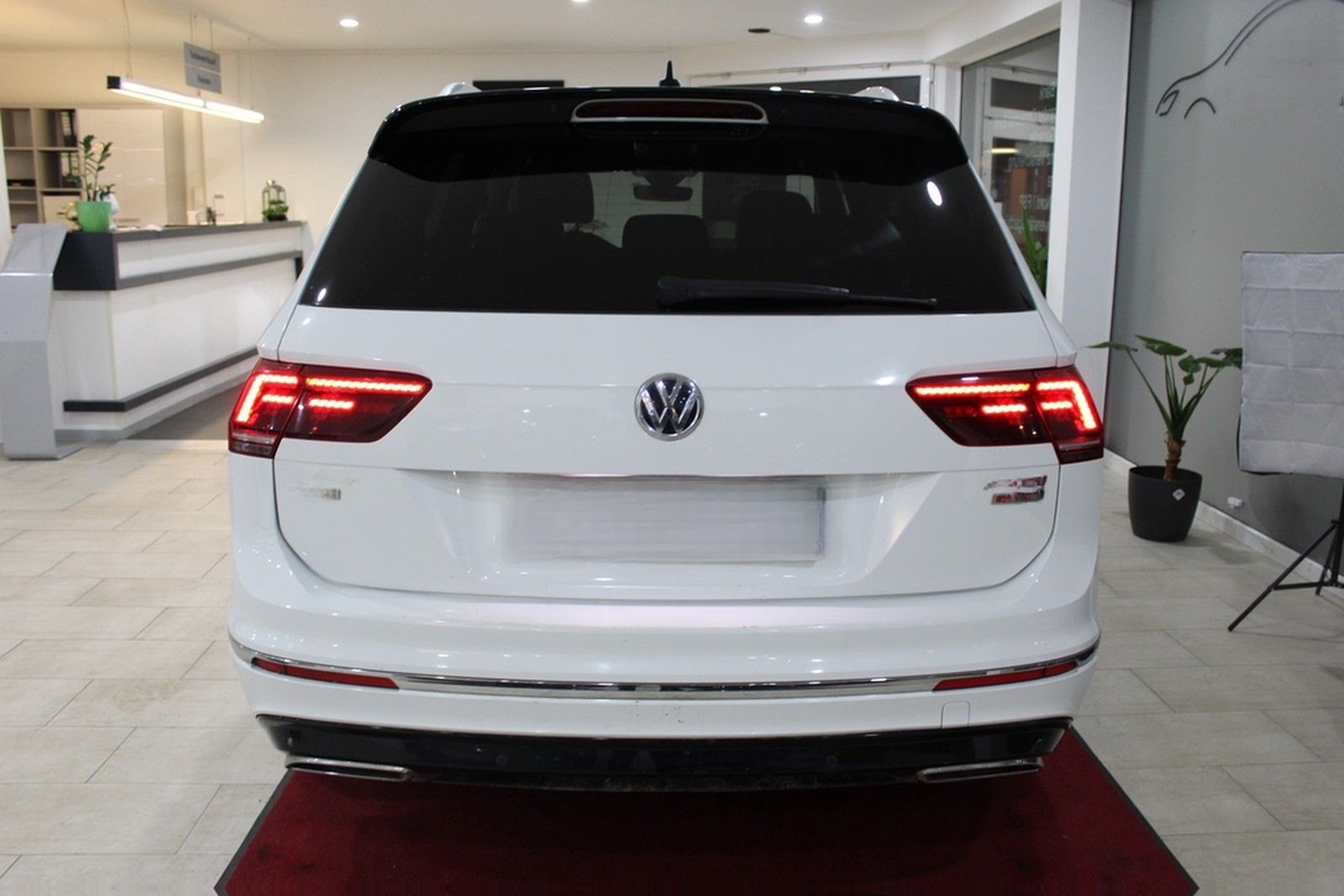 Volkswagen Tiguan Allspace Highline/R-LINE 4Motion foto 3