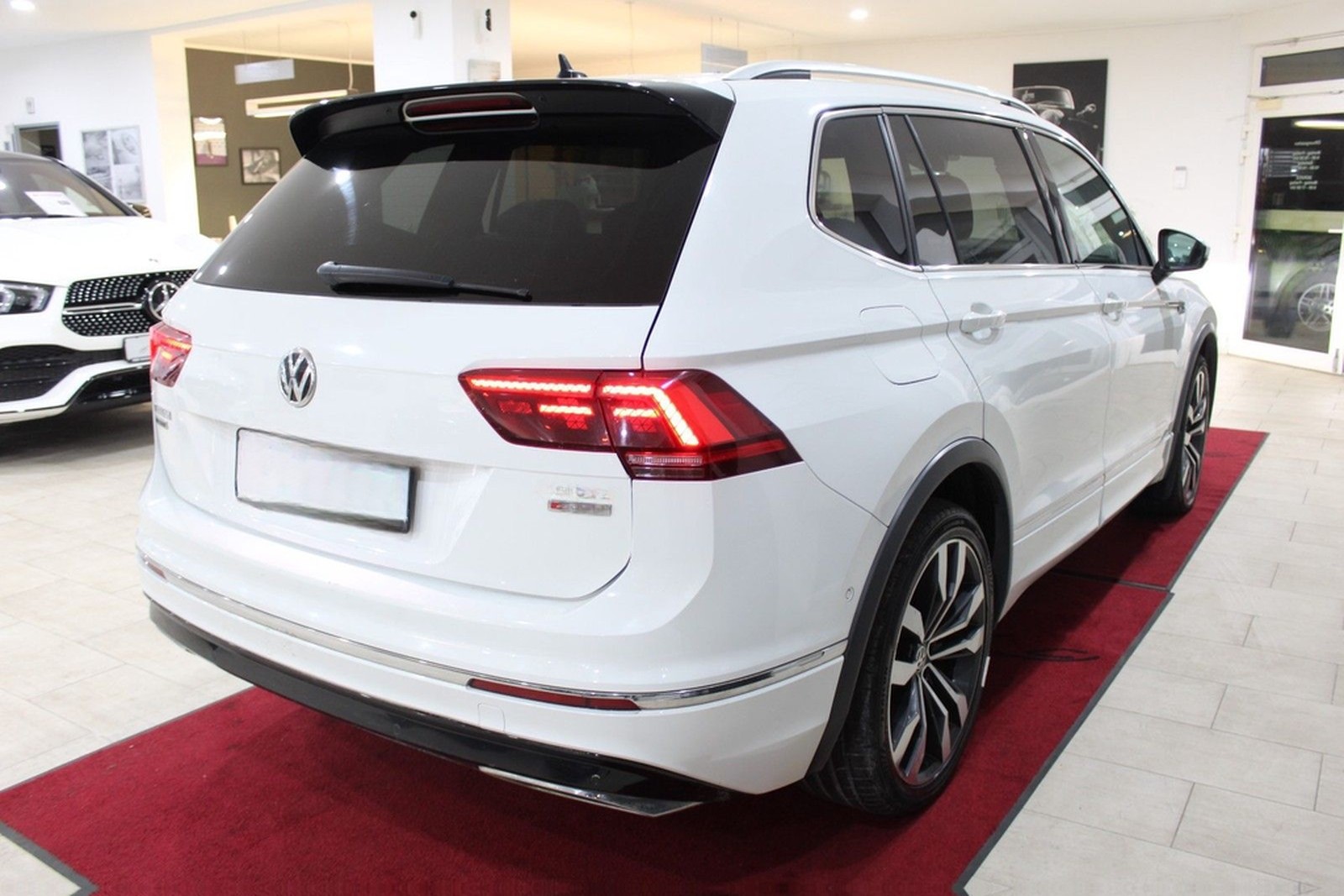 Volkswagen Tiguan Allspace Highline/R-LINE 4Motion foto 4