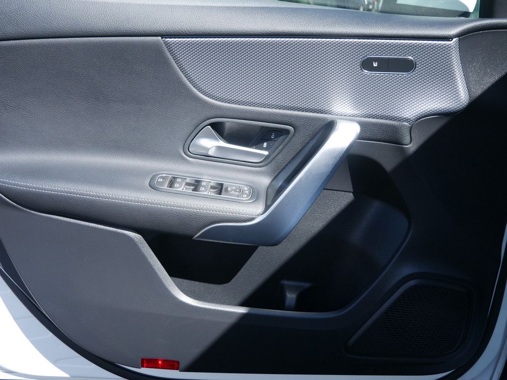 Mercedes-Benz A 220 Progressive SHZ PTS NAVI LED MBUX VOLL-LED foto 20