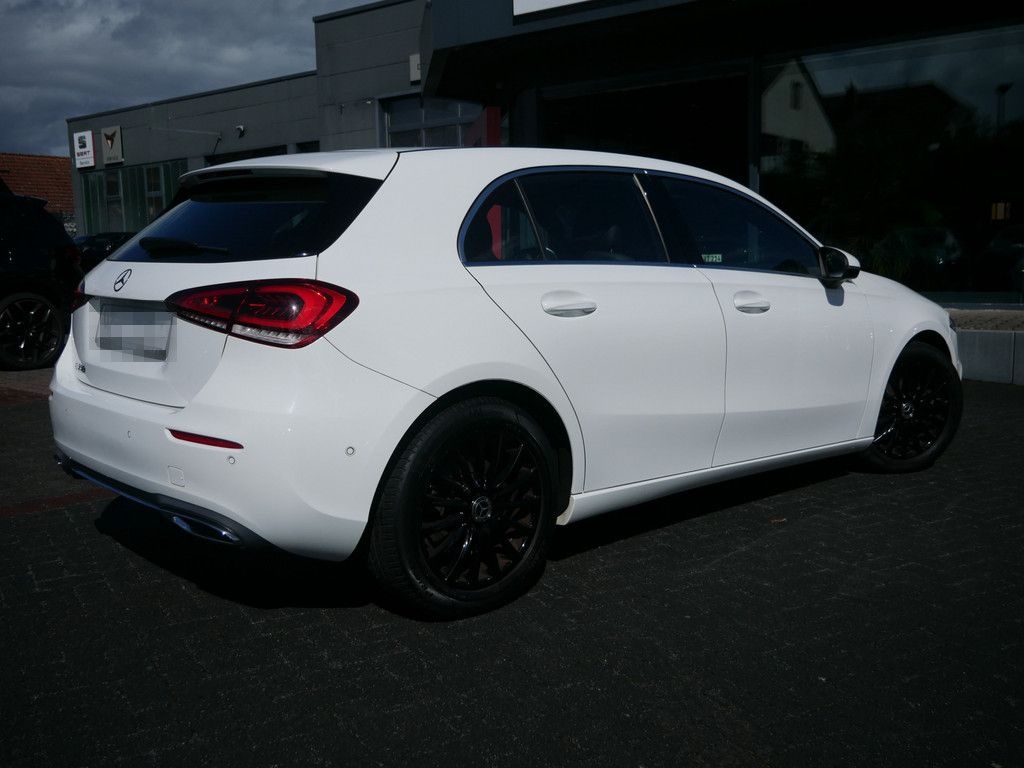 Mercedes-Benz A 220 Progressive SHZ PTS NAVI LED MBUX VOLL-LED foto 3