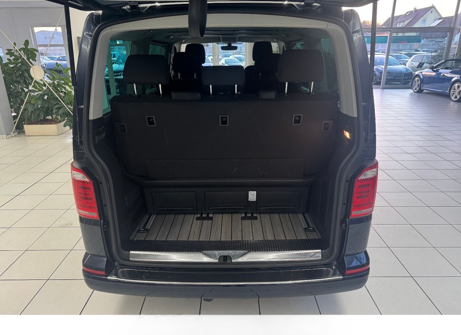 Volkswagen T6 Multivan 70 Jahre Bulli ACC Navi Kamera AHK foto 13
