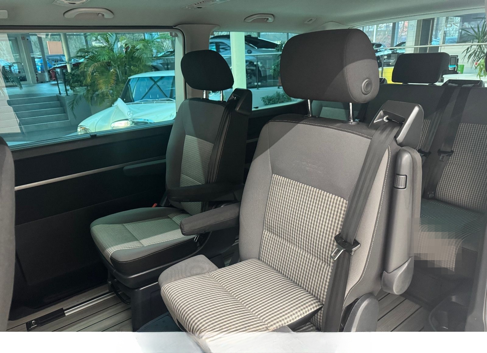 Volkswagen T6 Multivan 70 Jahre Bulli ACC Navi Kamera AHK foto 14