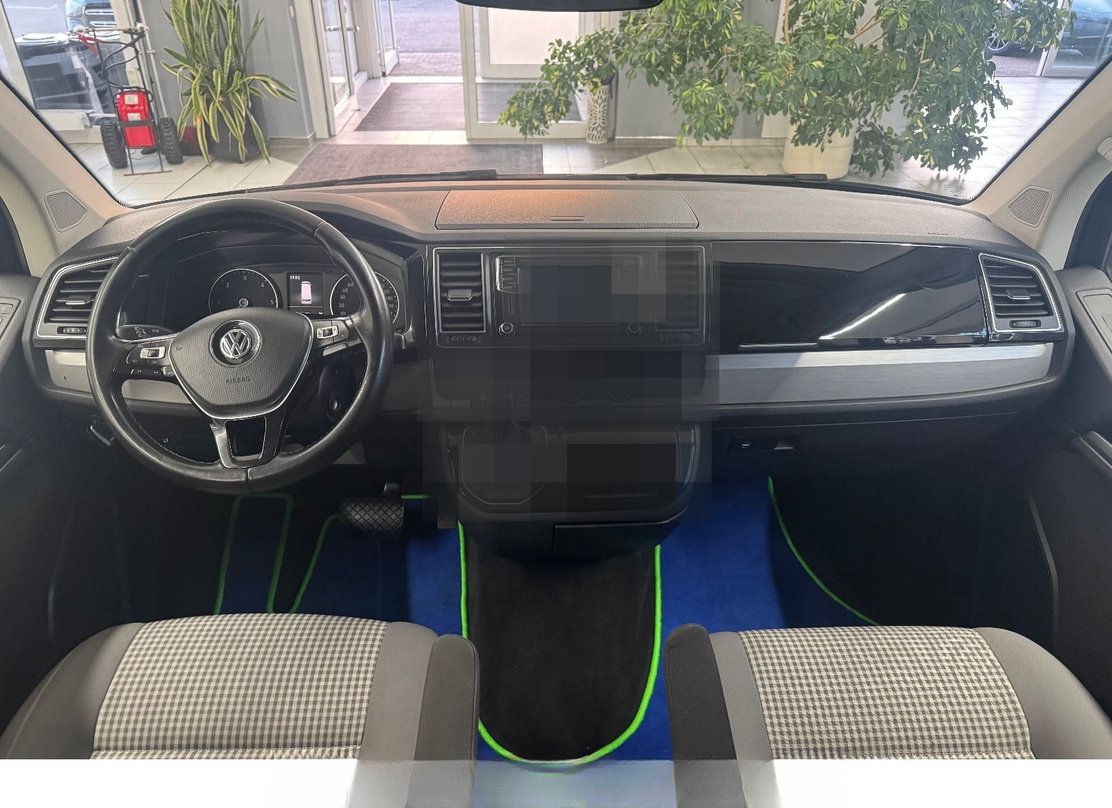 Volkswagen T6 Multivan 70 Jahre Bulli ACC Navi Kamera AHK foto 15