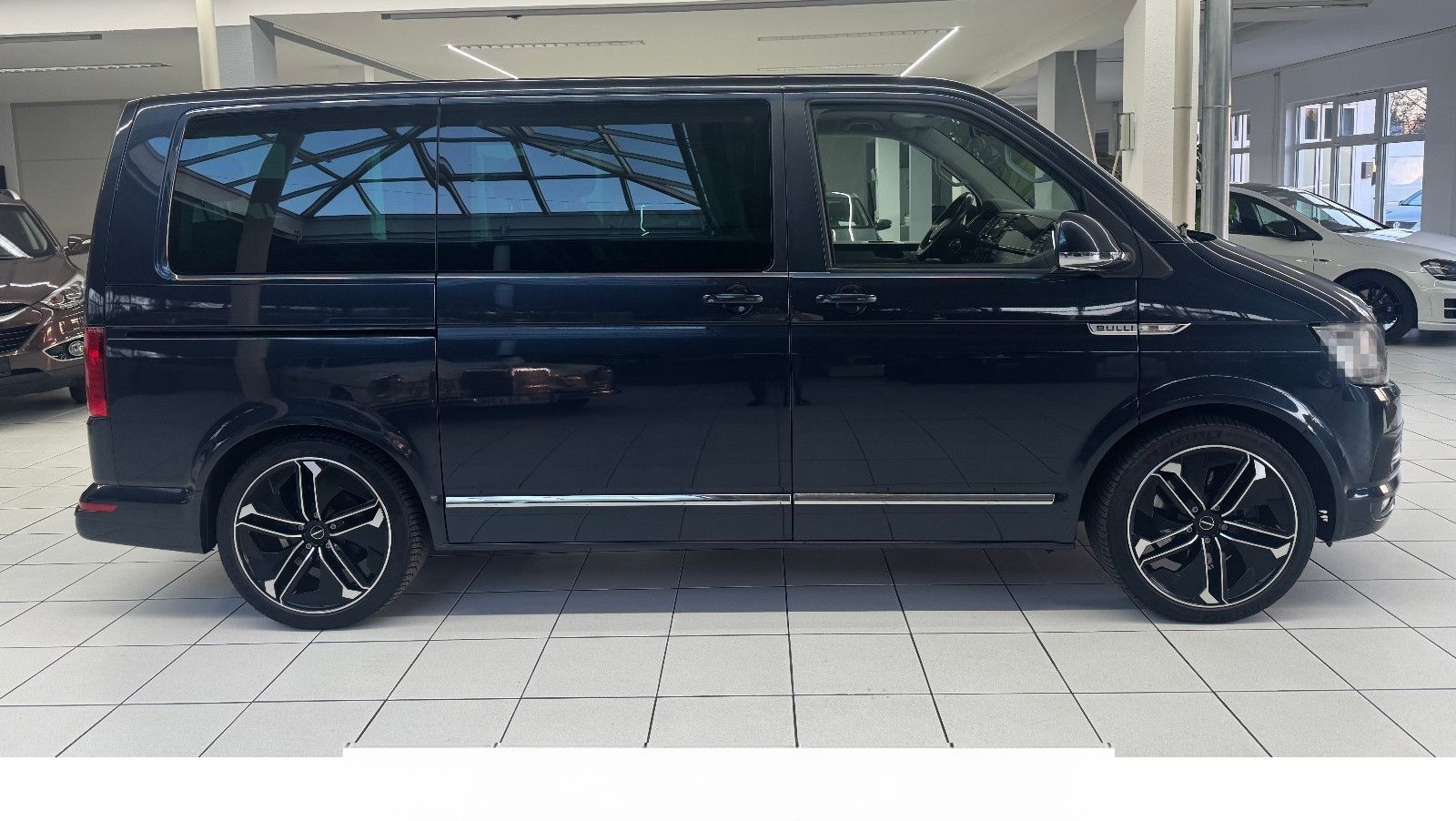 Volkswagen T6 Multivan 70 Jahre Bulli ACC Navi Kamera AHK foto 4