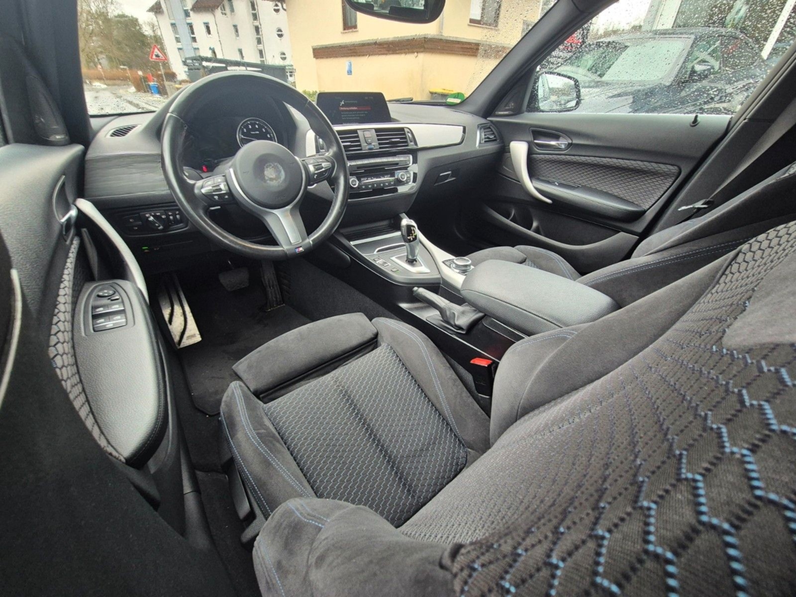 BMW 118 iA Edition M Sport Shadow/LED/Harman-Kar. foto 24