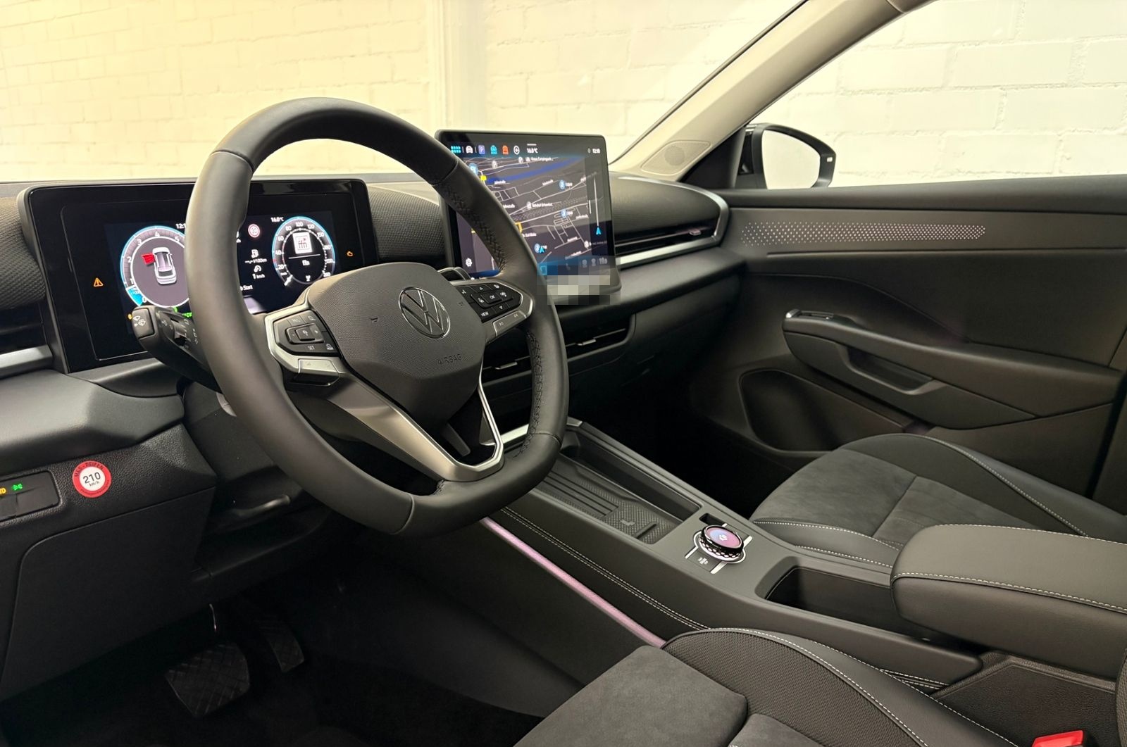 Volkswagen T-Roc Style 1.5 l eTSI DSG AHK IQ.DRIVE IQ: Ligh foto 12