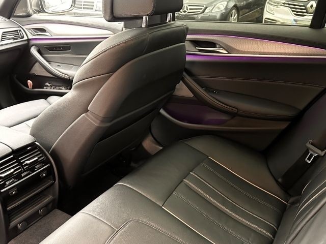 BMW M550 i xDrive LED HUD H&K KAM PANO foto 11