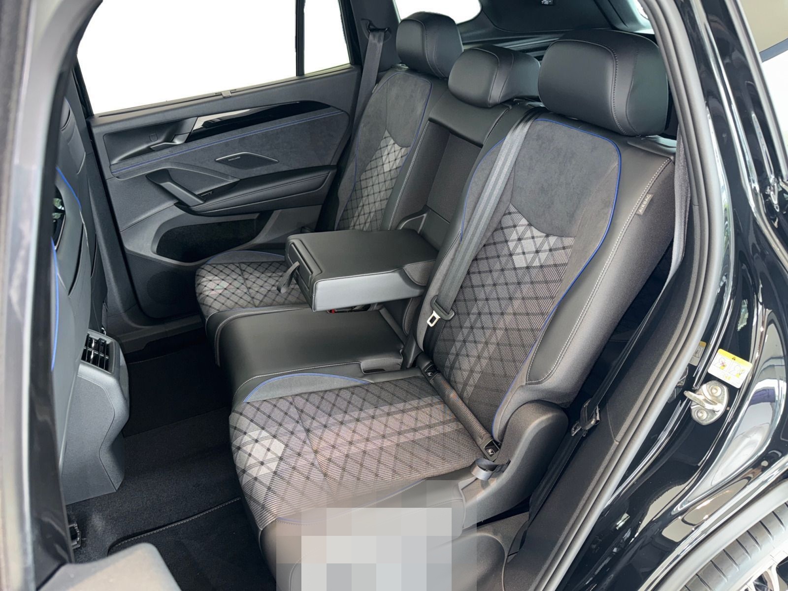 Volkswagen Tayron R-Line 2,0 l TSI 204PS Pano STH 7-Sitzer foto 11
