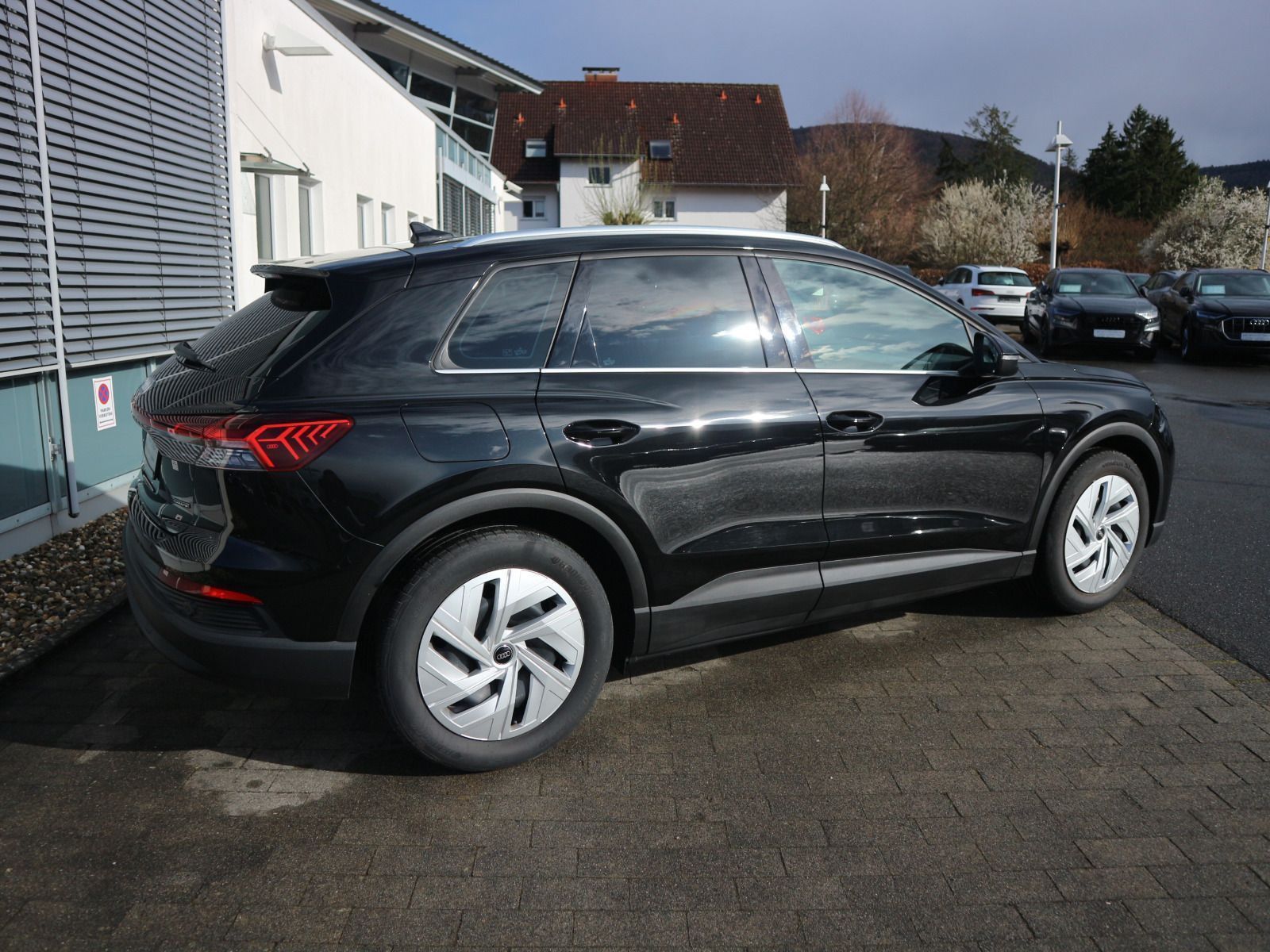Audi Q4 45 e-tron quattro 0,25%*WÄRMEPUMPE*HUD*STANDK foto 3