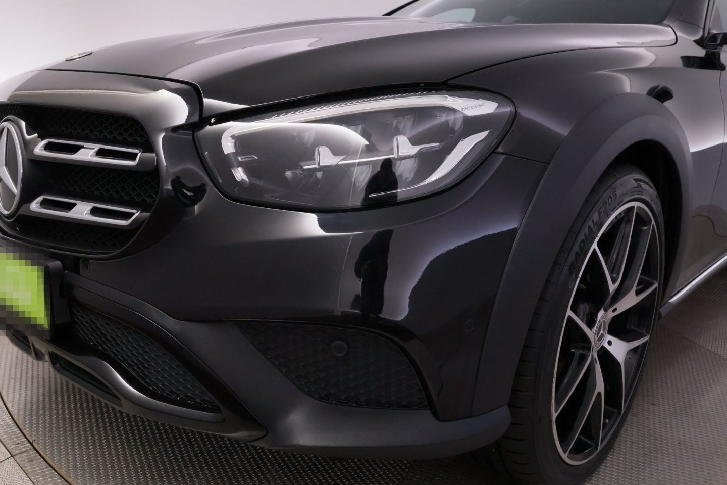 Mercedes-Benz E 220 d 4Matic T 9G  All-Terrain+NAVI+AHK+PANO foto 13