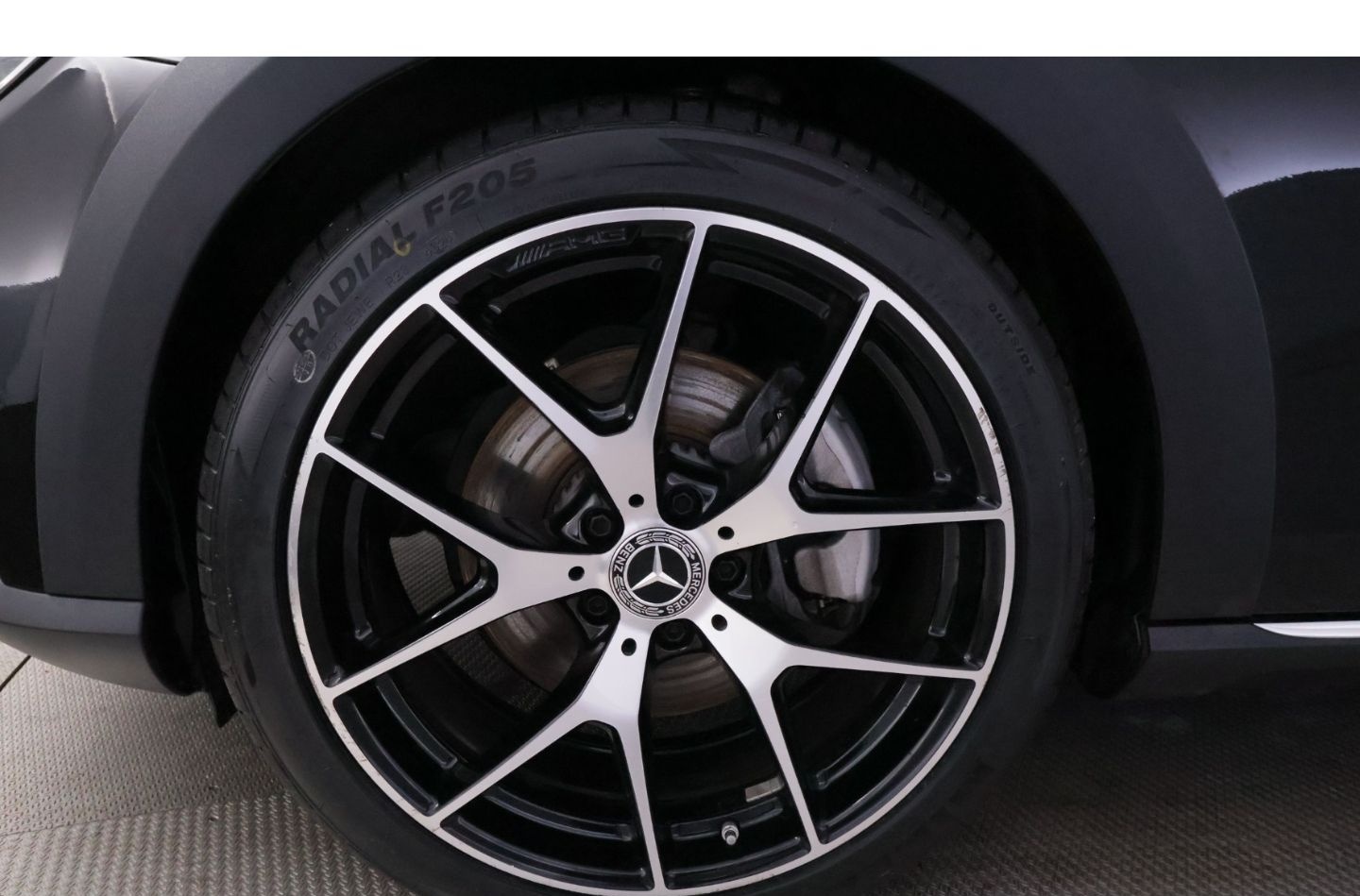 Mercedes-Benz E 220 d 4Matic T 9G  All-Terrain+NAVI+AHK+PANO foto 14