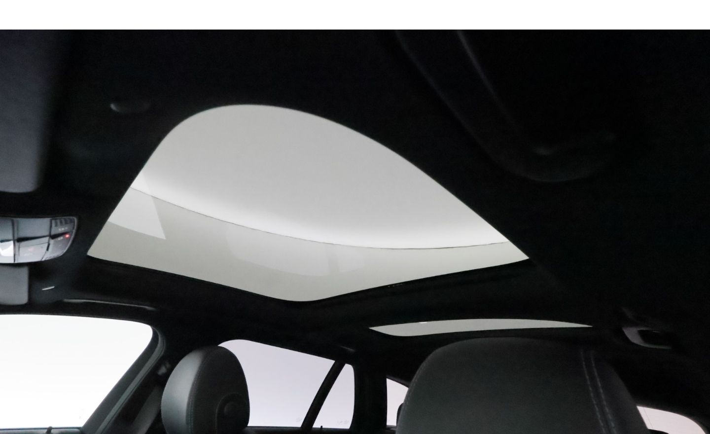 Mercedes-Benz E 220 d 4Matic T 9G  All-Terrain+NAVI+AHK+PANO foto 19