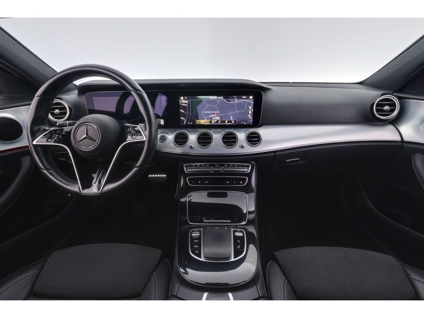 Mercedes-Benz E 220 d 4Matic T 9G  All-Terrain+NAVI+AHK+PANO foto 10