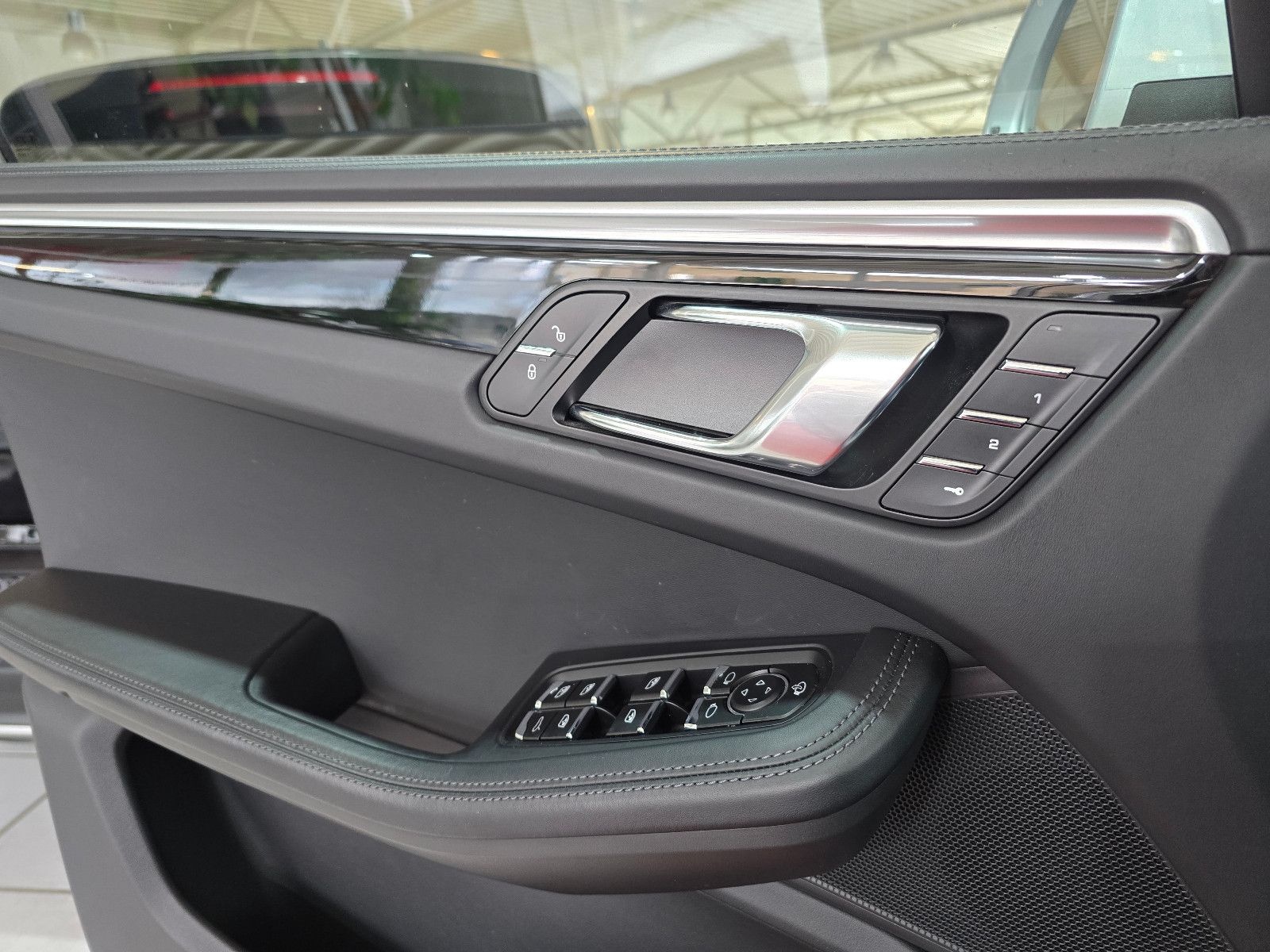 Porsche Macan S +PASM+1.HAND+LED+NAVI+KAMERA+LEDER+ foto 11
