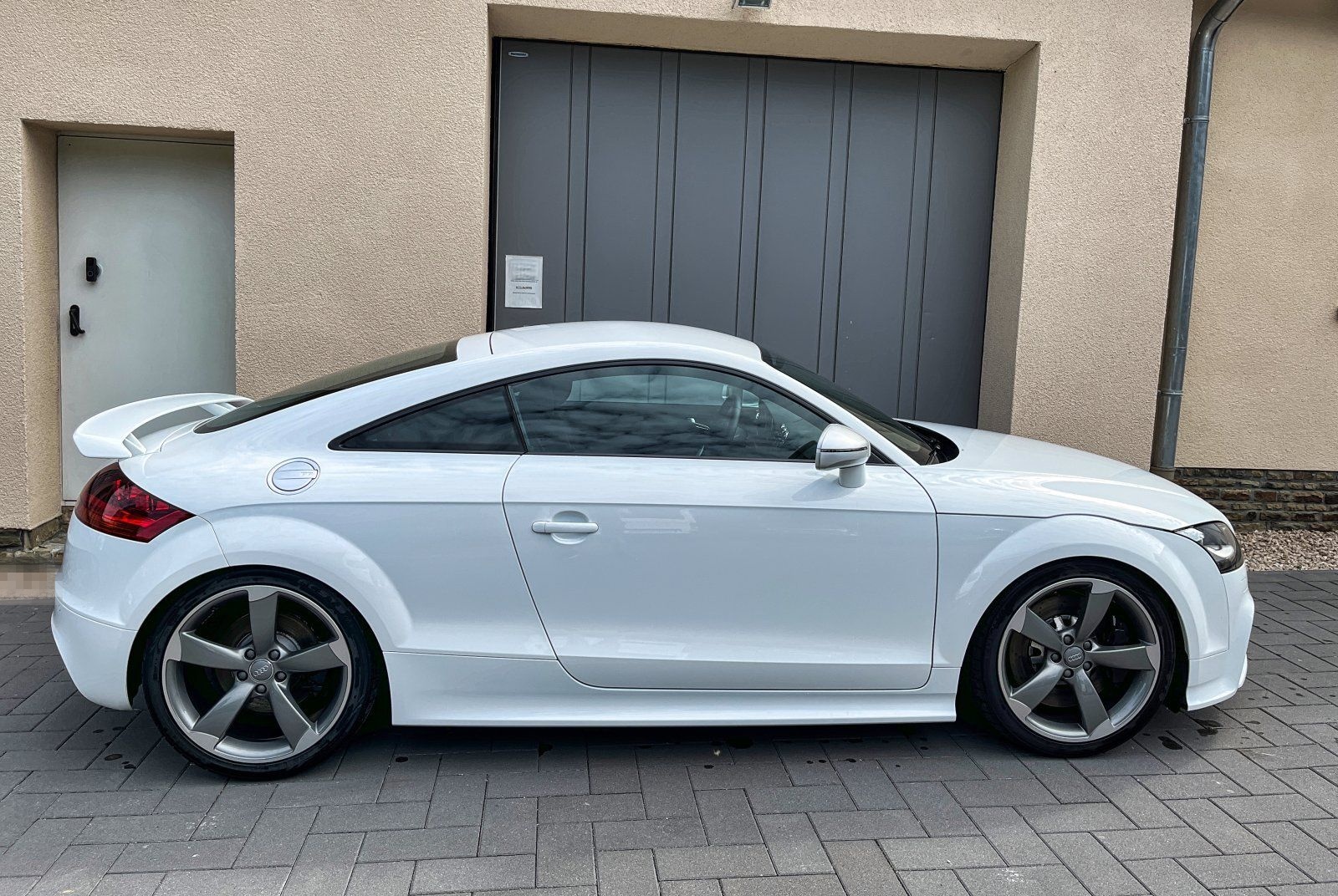 Audi TT RS Coupe 19Zoll/280km/h/Carbon/KWFahrwerk foto 4