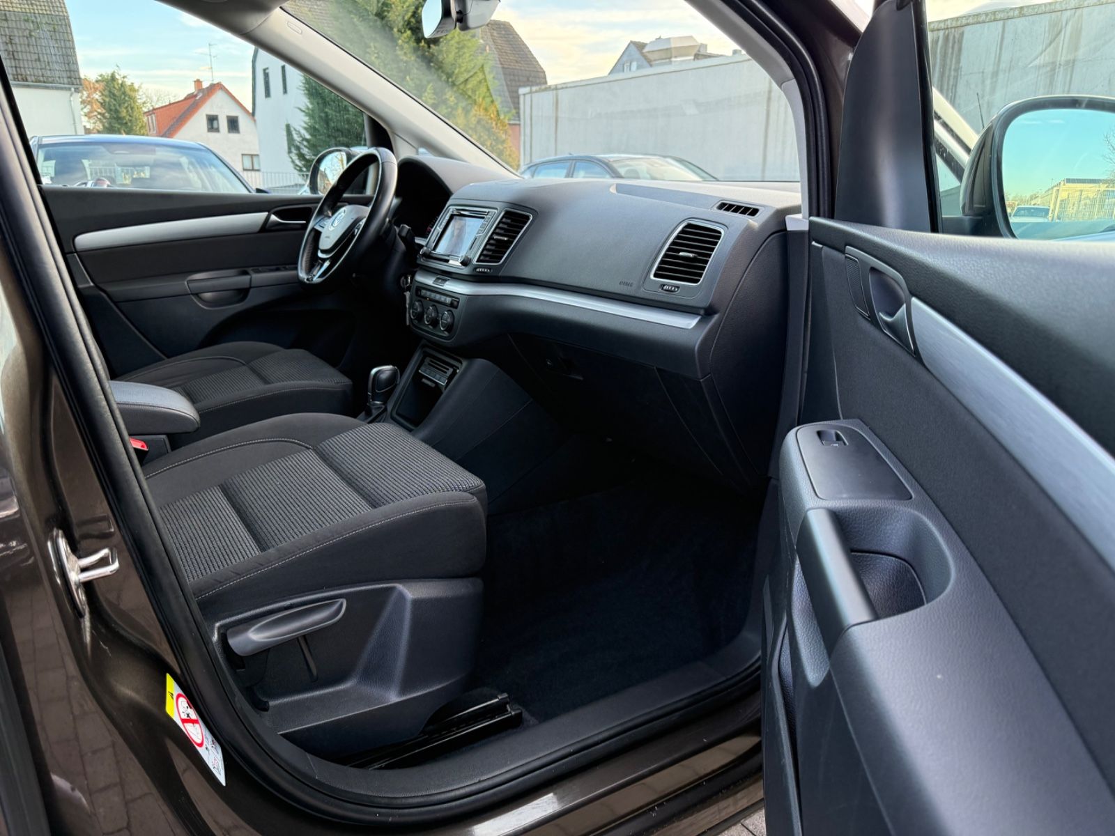 Volkswagen Sharan 2.0 TDI*DSG*7-Sitz*Temp*SHZ*PDC*CarPlay foto 11