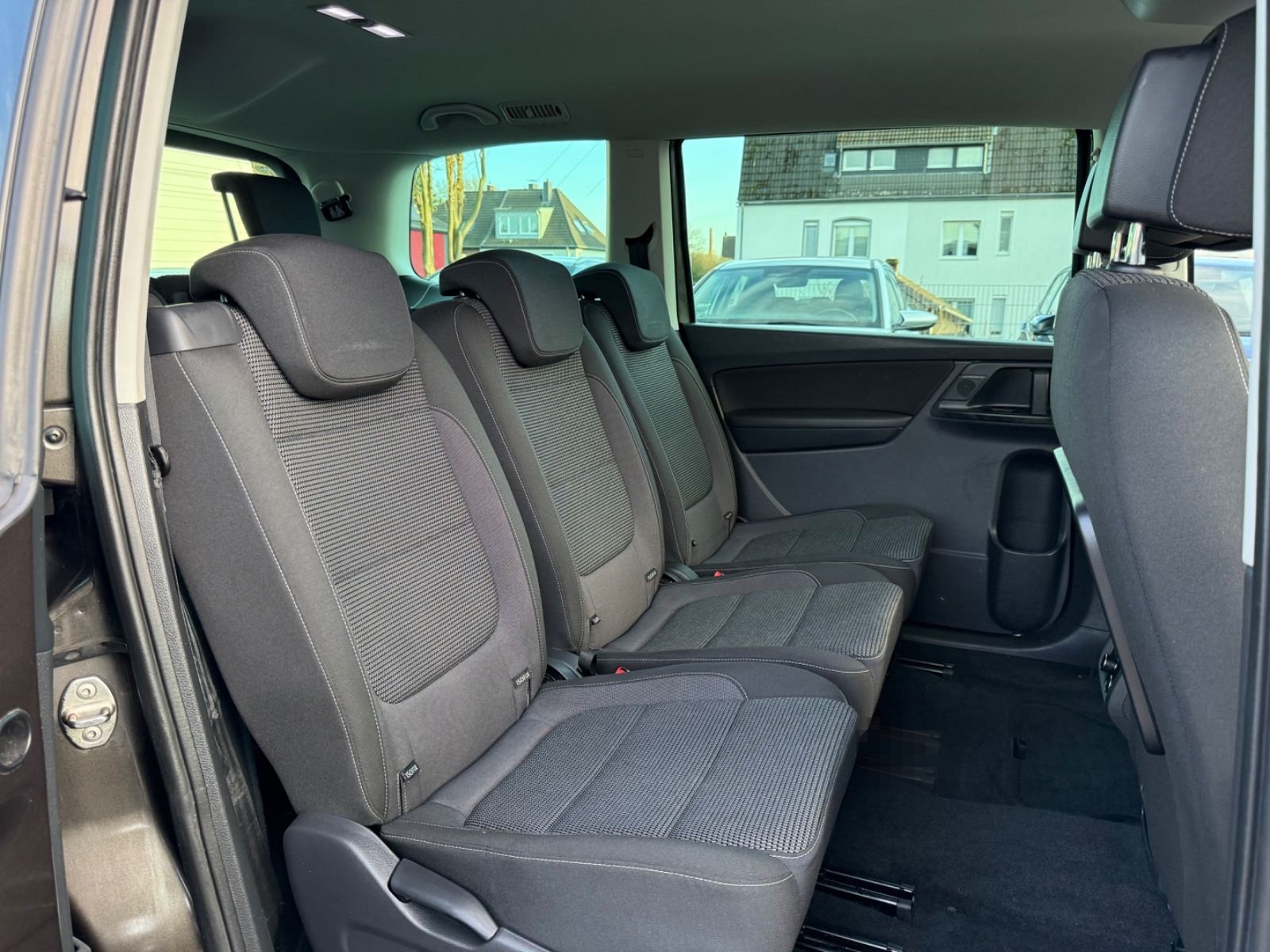 Volkswagen Sharan 2.0 TDI*DSG*7-Sitz*Temp*SHZ*PDC*CarPlay foto 13