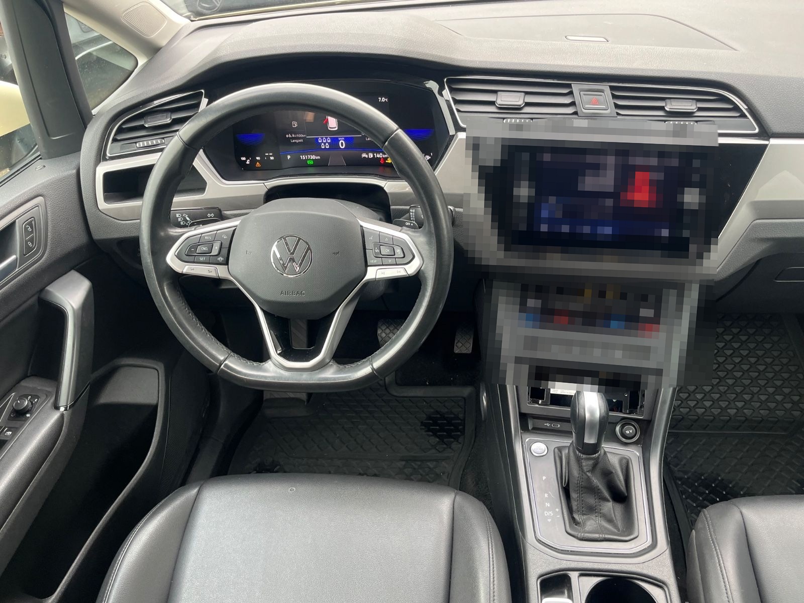 Volkswagen Touran 2.0 TDI DSG 7 Sitzer  Modell 2024 foto 11