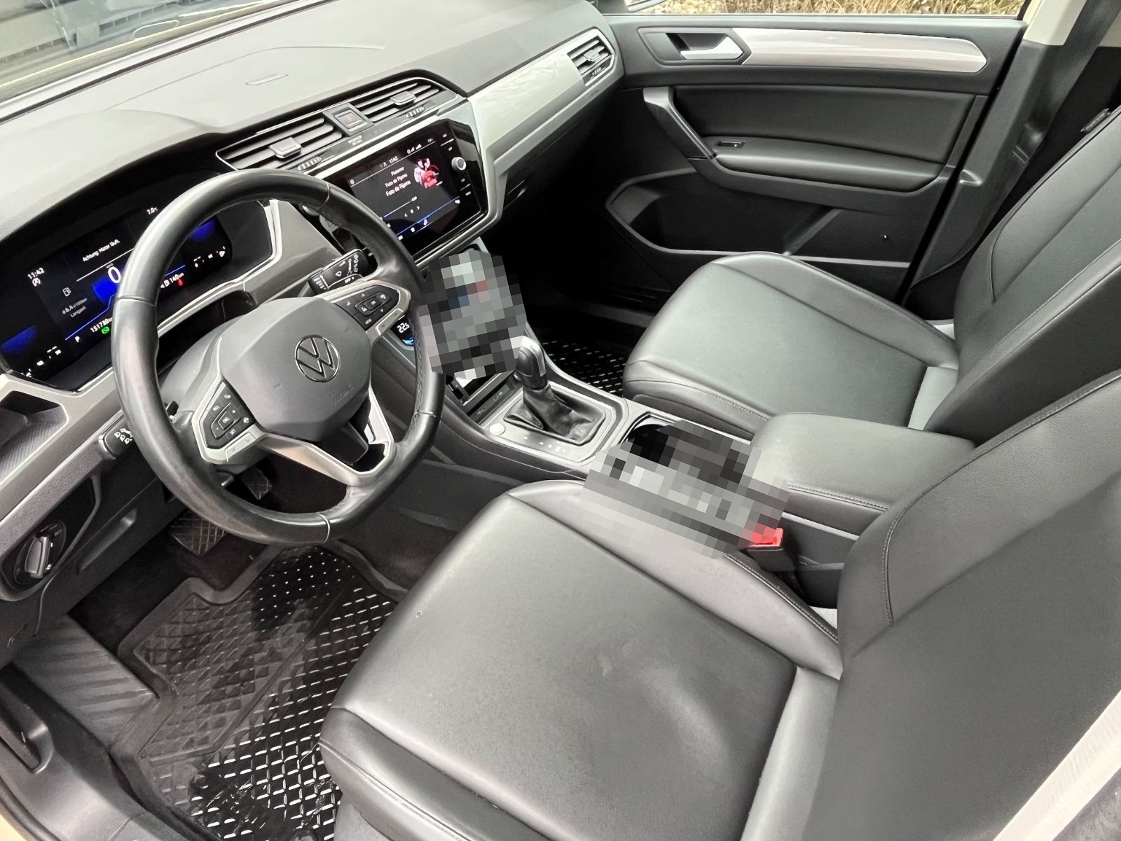 Volkswagen Touran 2.0 TDI DSG 7 Sitzer  Modell 2024 foto 8