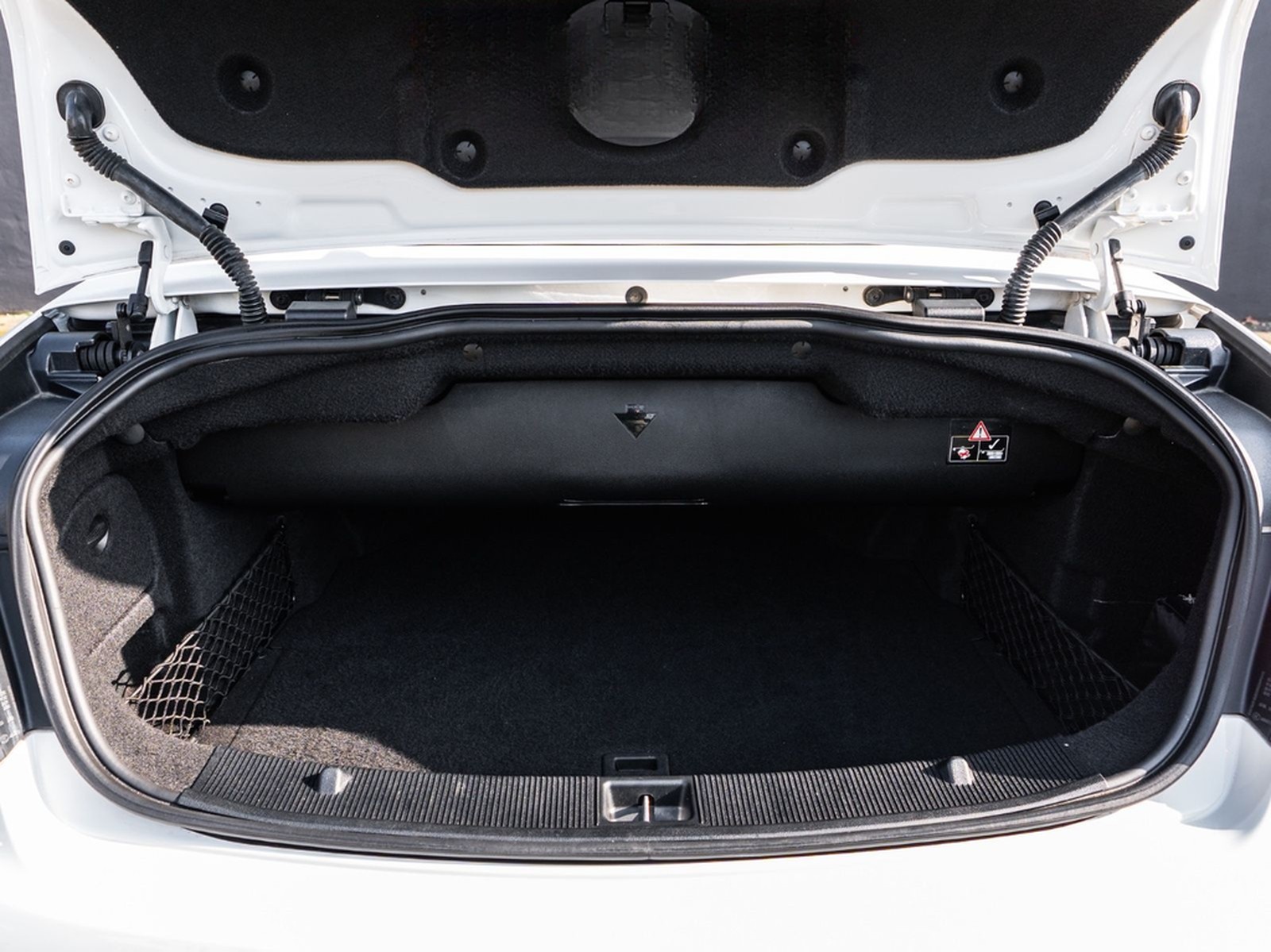 Mercedes-Benz E 200 Cabriolet SPORTPAKET AIRSCARF AMG ALU foto 13