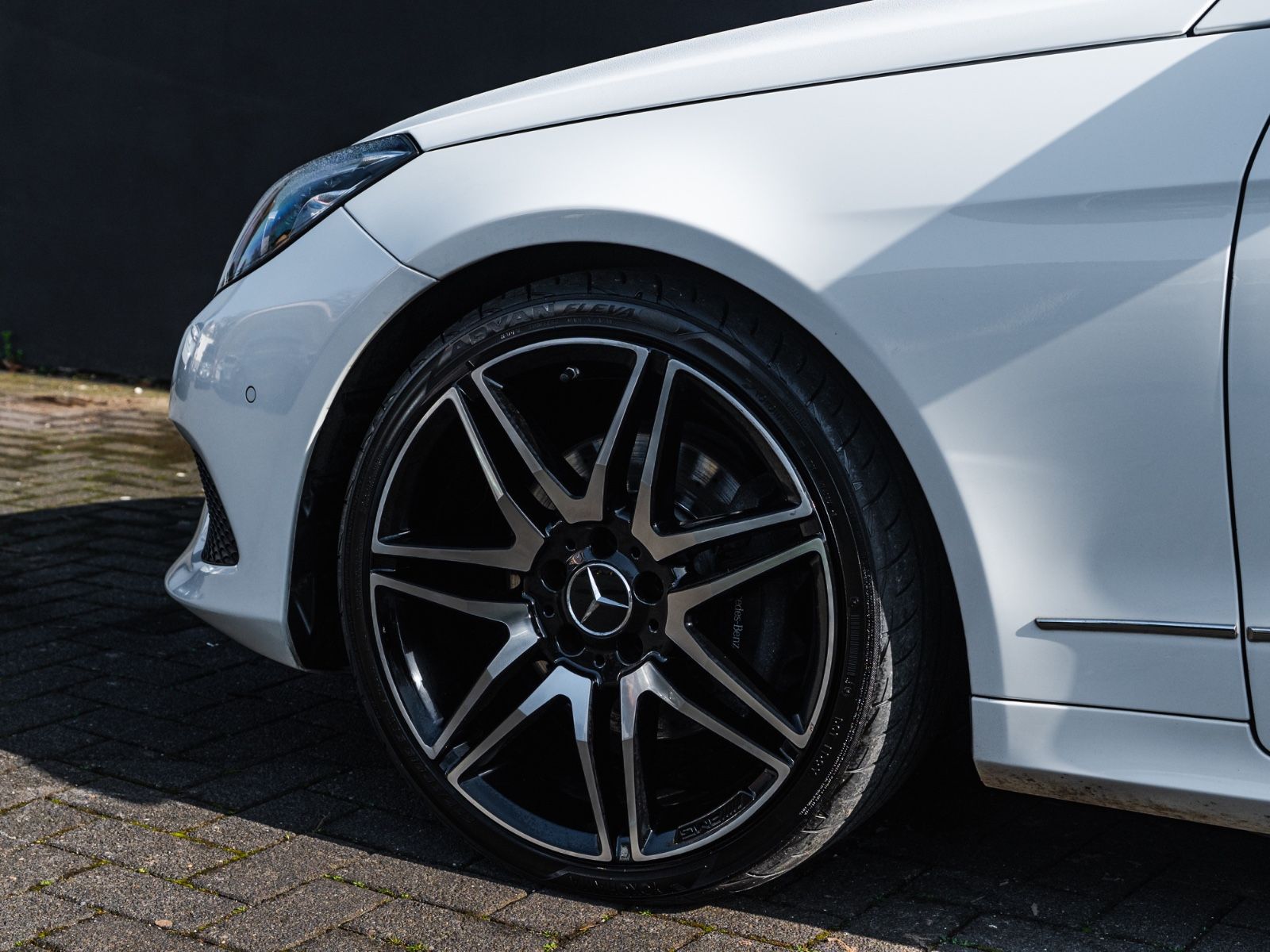 Mercedes-Benz E 200 Cabriolet SPORTPAKET AIRSCARF AMG ALU foto 19