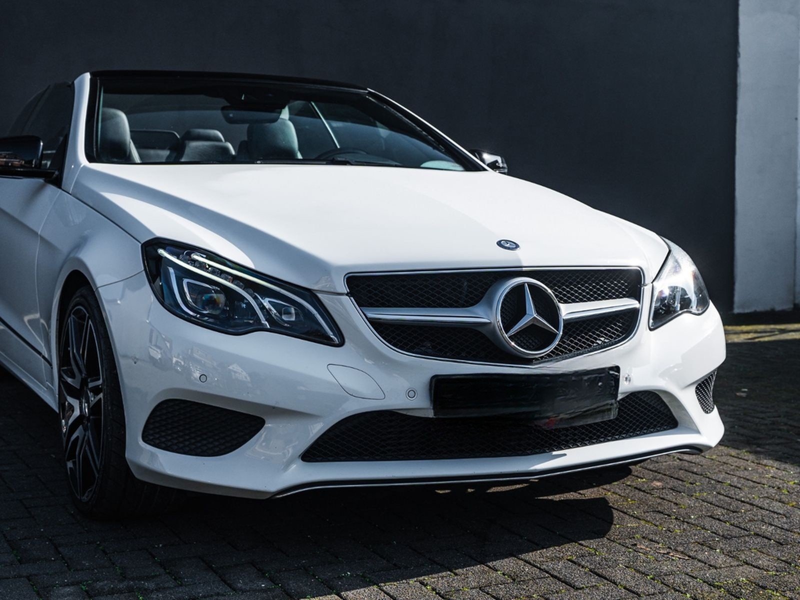Mercedes-Benz E 200 Cabriolet SPORTPAKET AIRSCARF AMG ALU foto 20