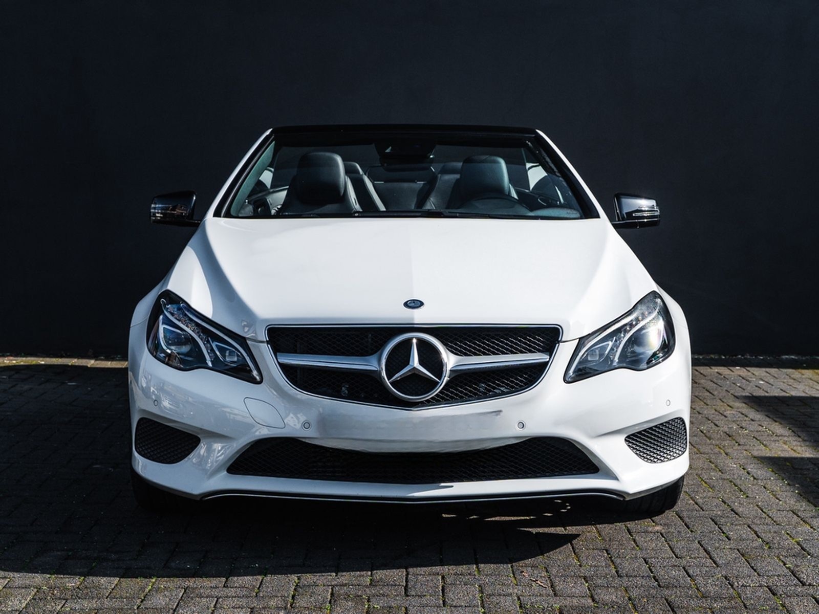Mercedes-Benz E 200 Cabriolet SPORTPAKET AIRSCARF AMG ALU foto 4