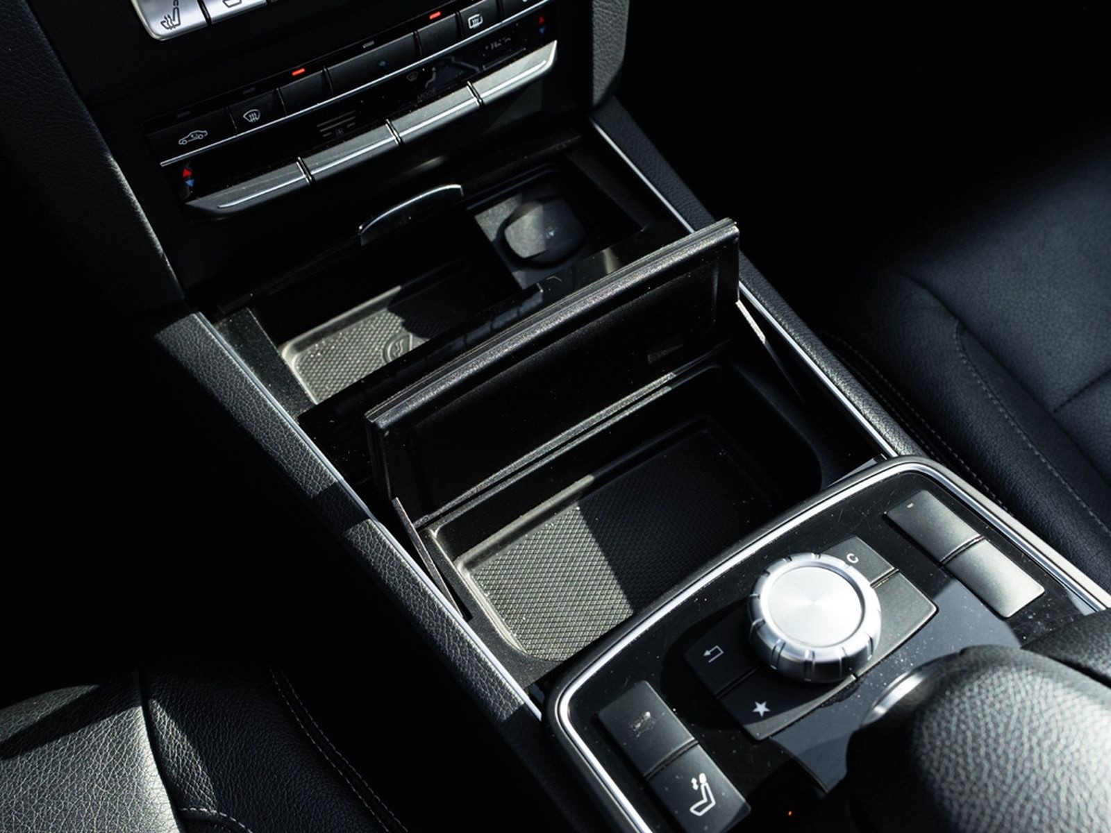 Mercedes-Benz E 200 Cabriolet SPORTPAKET AIRSCARF AMG ALU foto 38