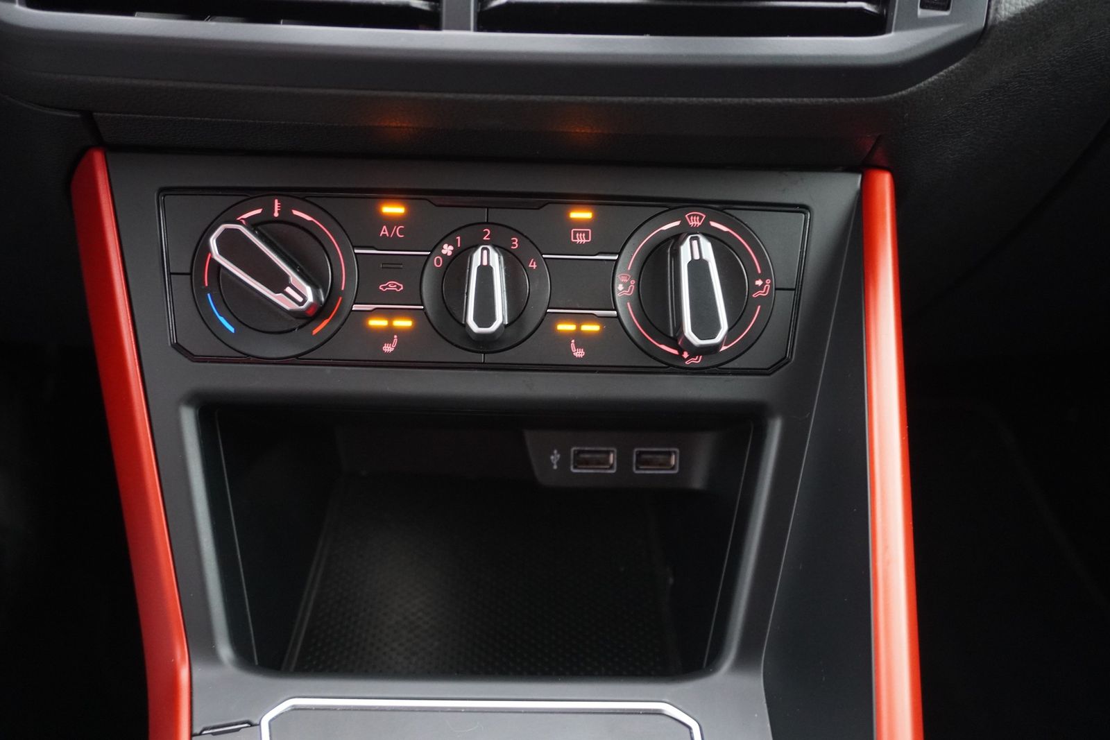 Volkswagen Polo 2.0 TSI DSG GTI LED Virtual Cockpit ACC foto 22