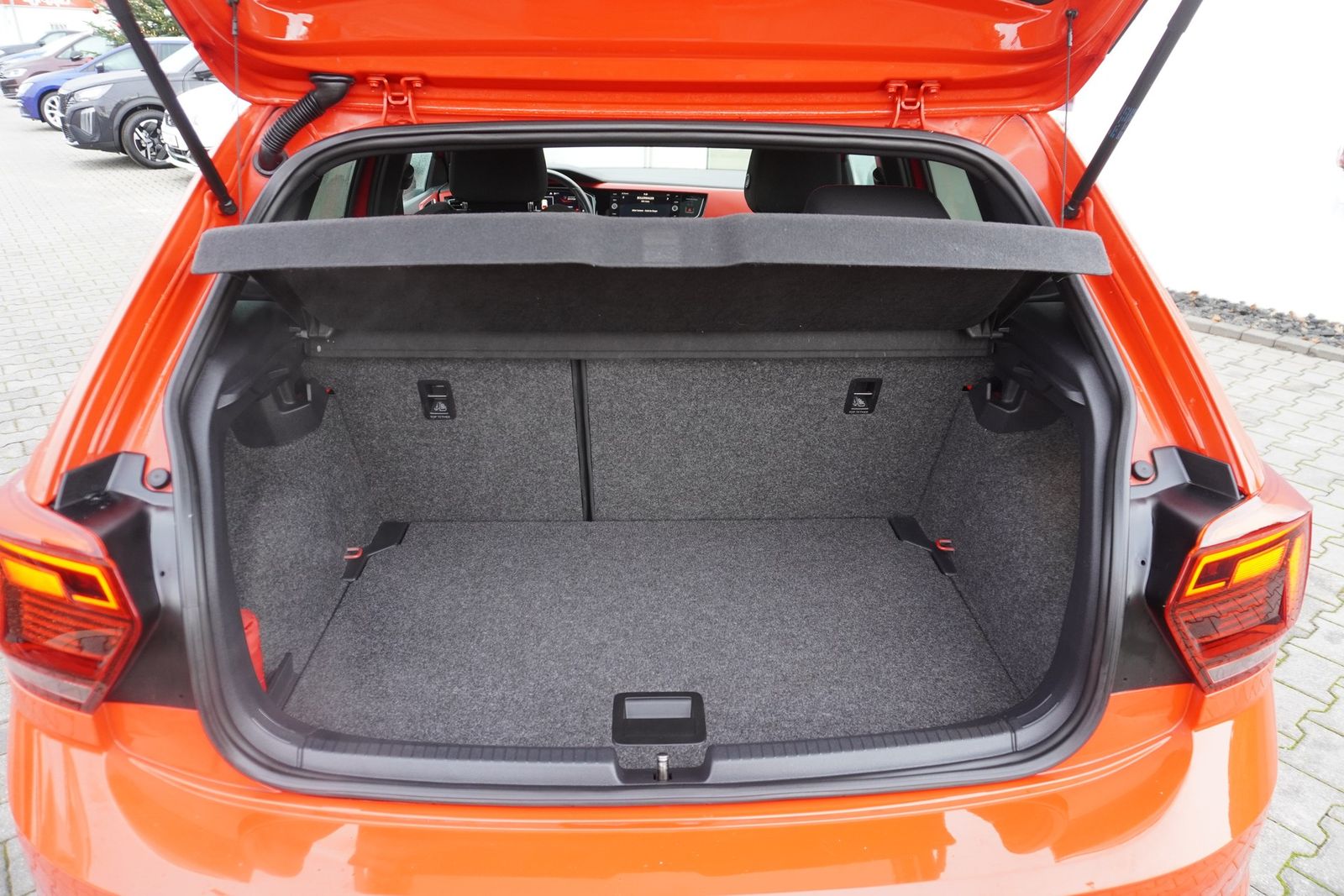 Volkswagen Polo 2.0 TSI DSG GTI LED Virtual Cockpit ACC foto 8